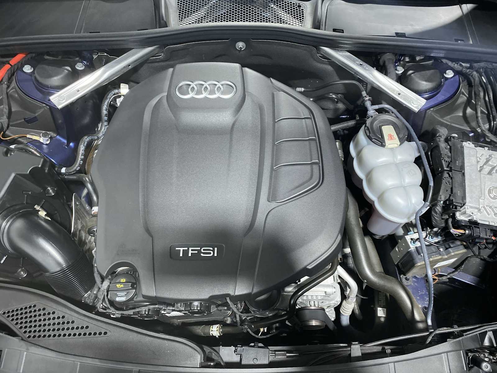 Thumbnail: 2020 Audi A4 - 9