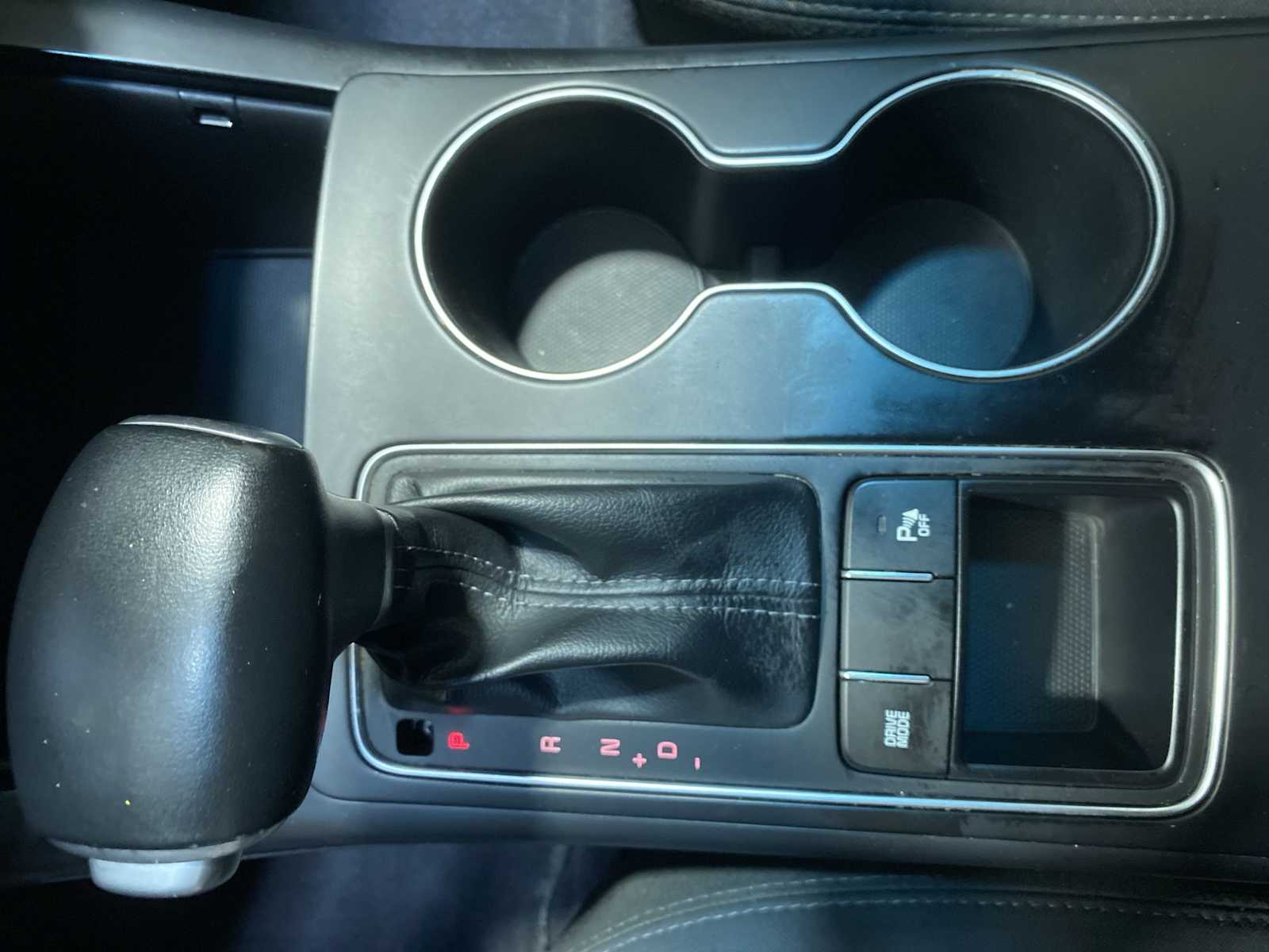 Thumbnail: 2019 Kia Sorento - 17