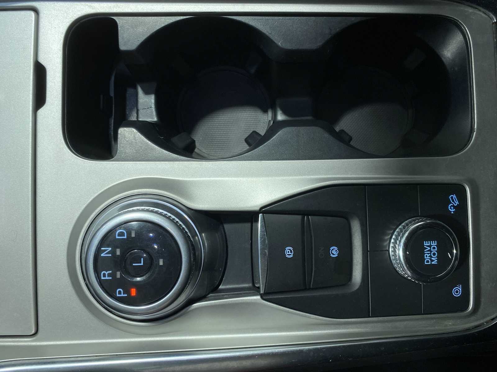 Thumbnail: 2022 Ford Explorer - 17