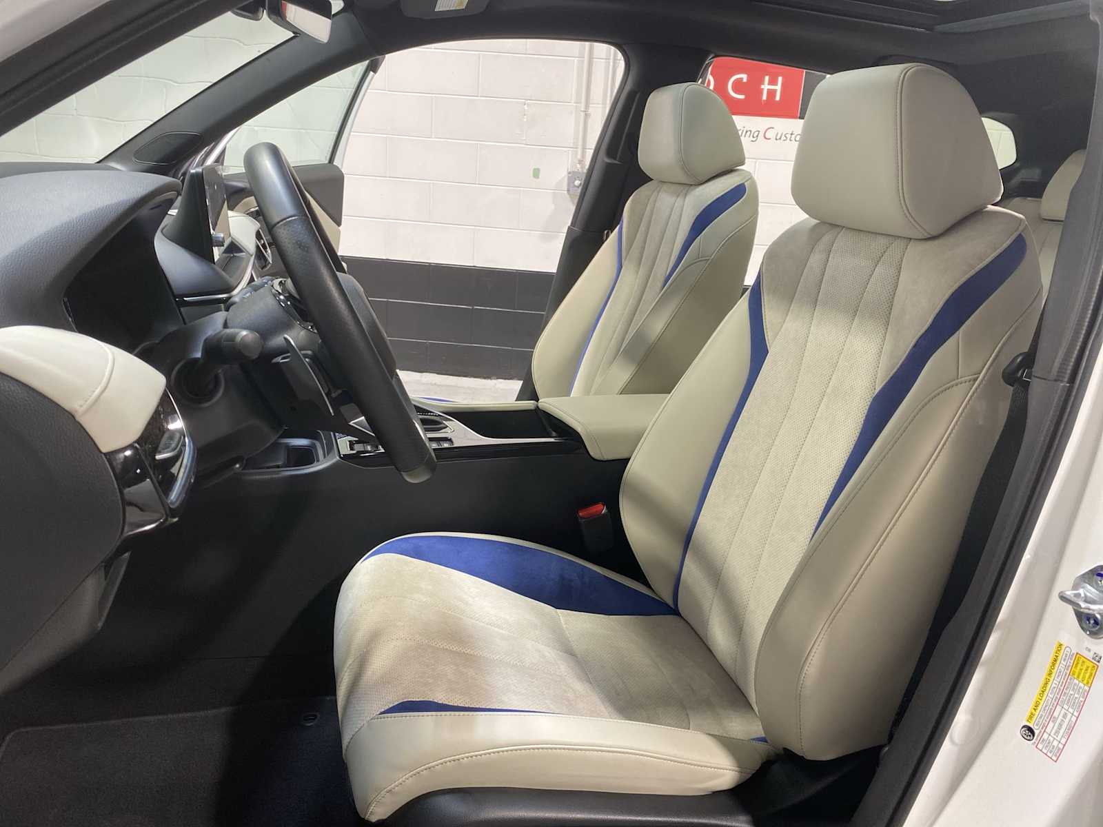 Thumbnail: 2025 Acura ADX - 11