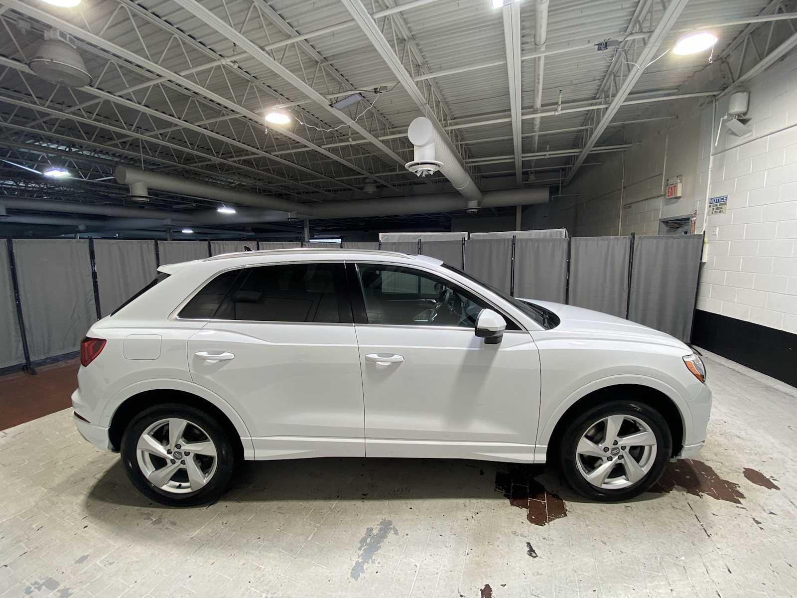 Thumbnail: 2019 Audi Q3 - 27