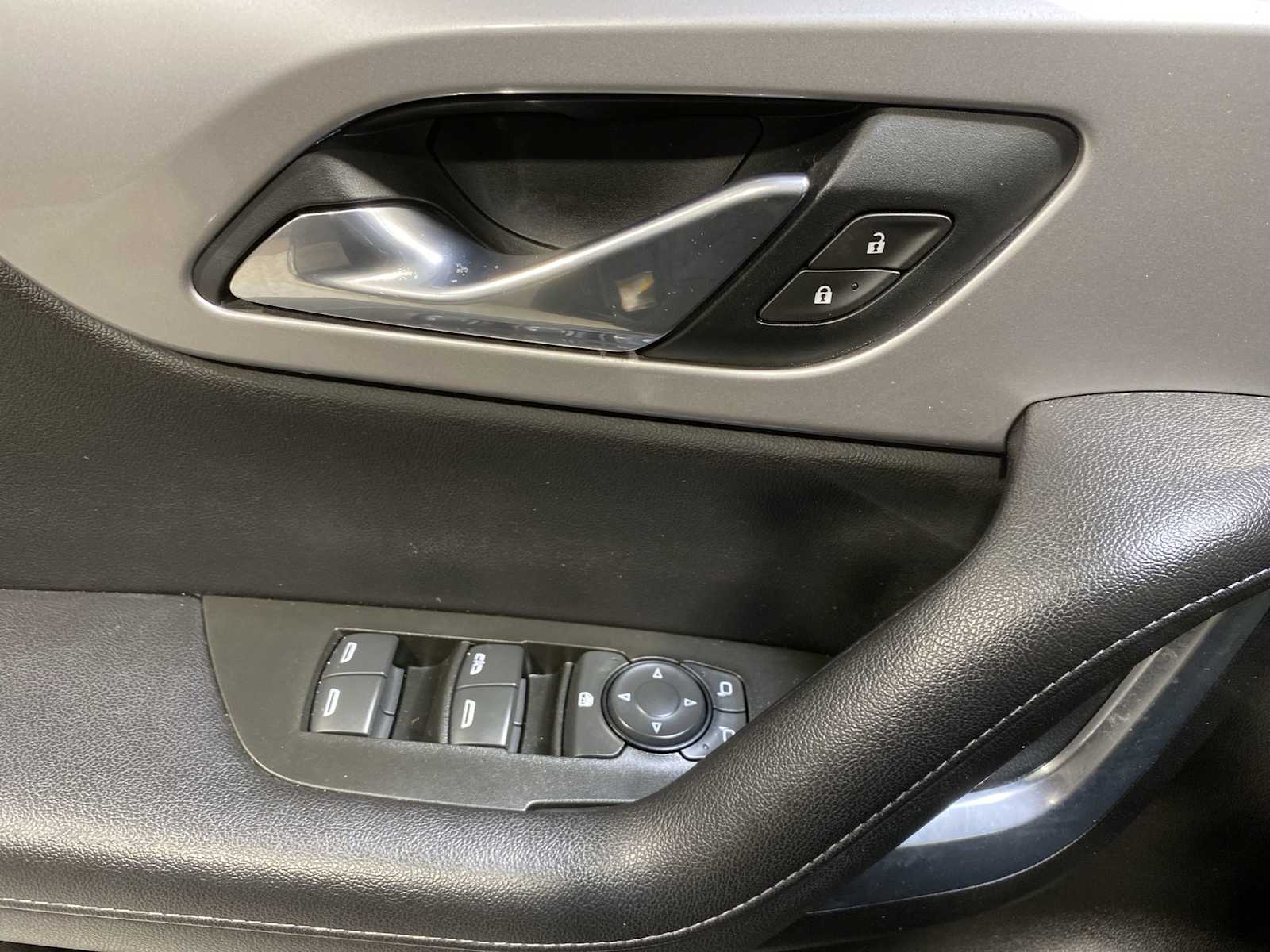 Thumbnail: 2021 Chevrolet Blazer - 23