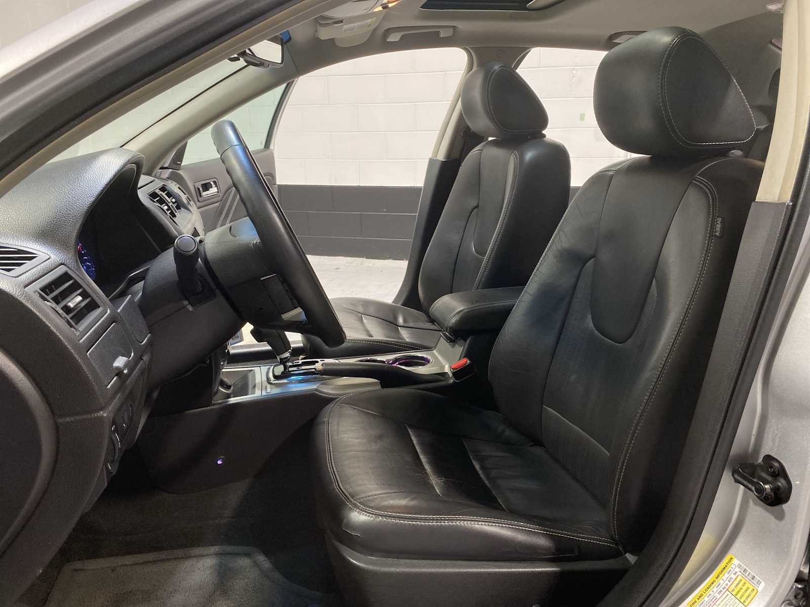Thumbnail: 2011 Ford Fusion - 11