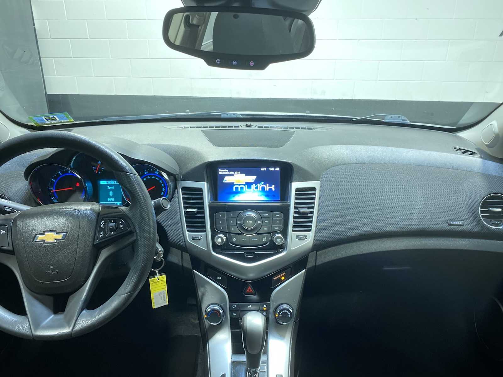 Thumbnail: 2016 Chevrolet Cruze - 10