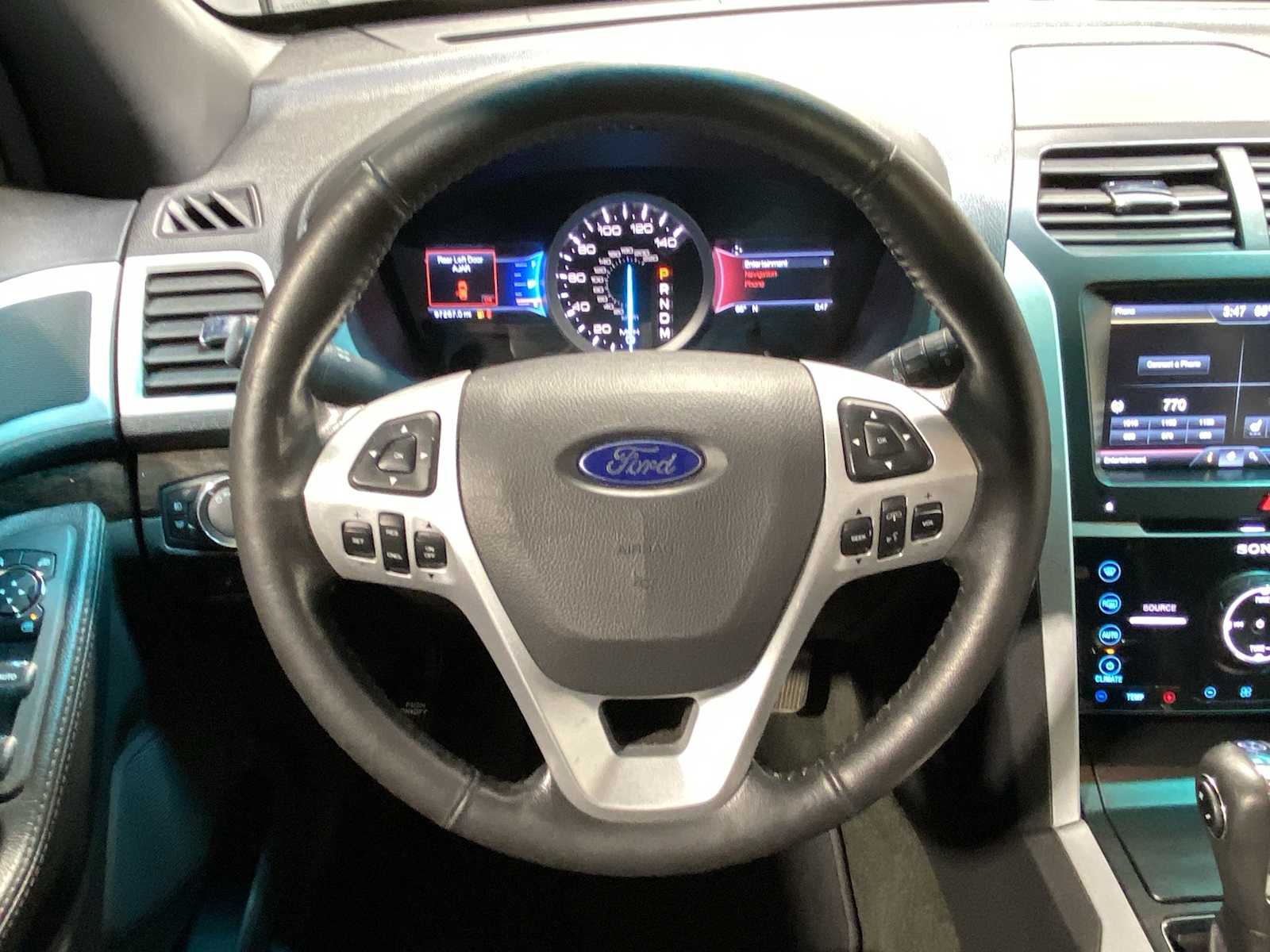 Thumbnail: 2014 Ford Explorer - 15
