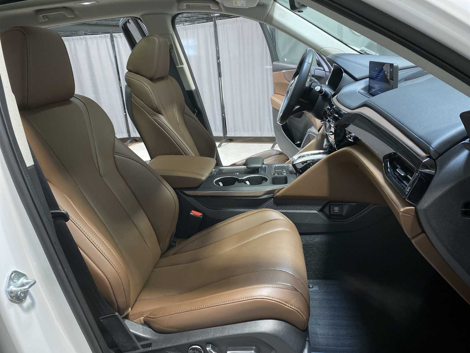 Thumbnail: 2023 Acura MDX - 14