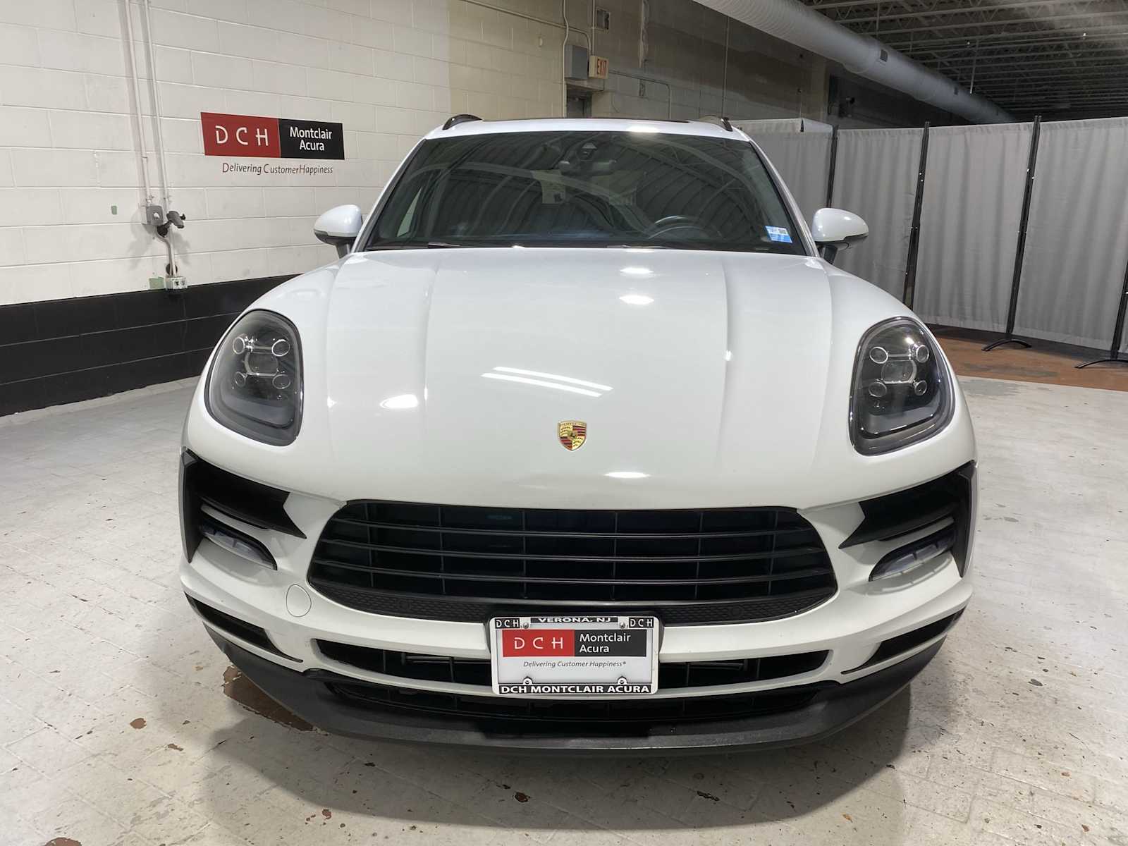 Thumbnail: 2020 Porsche Macan - 6