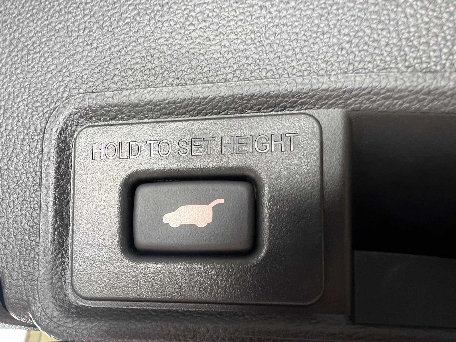 Thumbnail: 2026 Acura RDX - 27