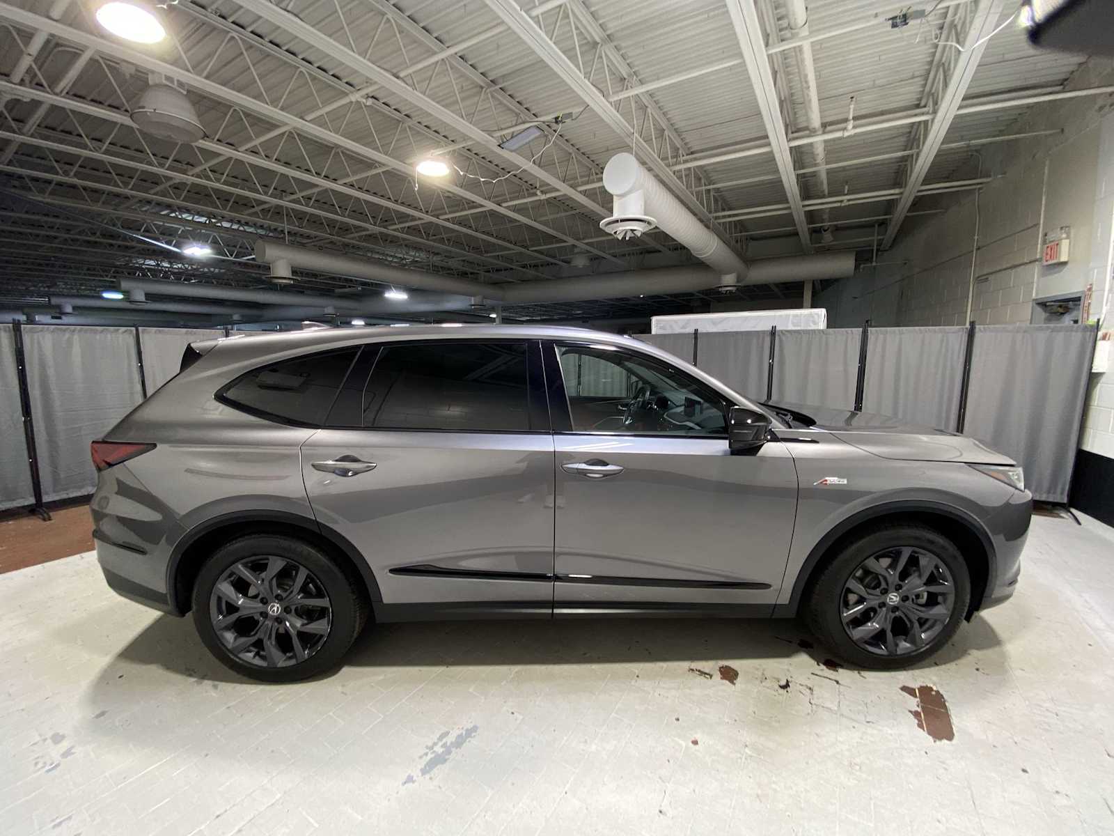 Thumbnail: 2023 Acura MDX - 27