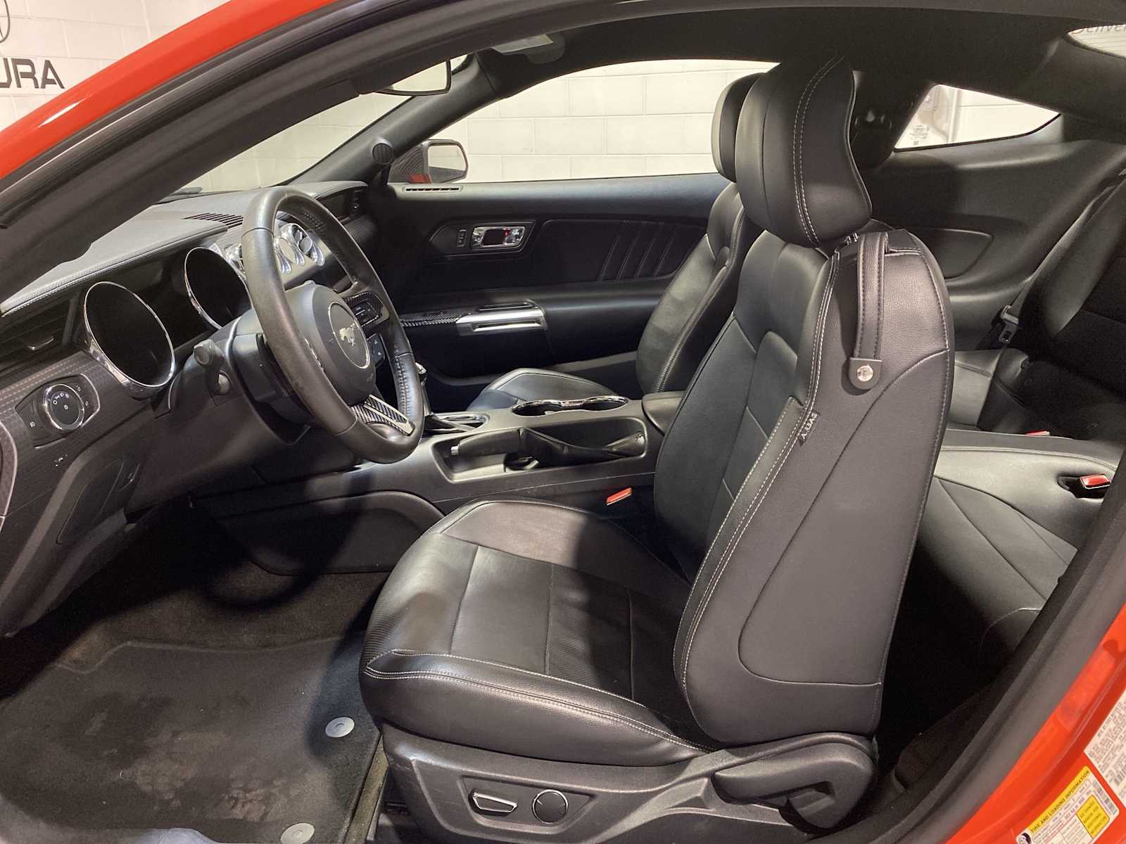 2015 Ford Mustang  2