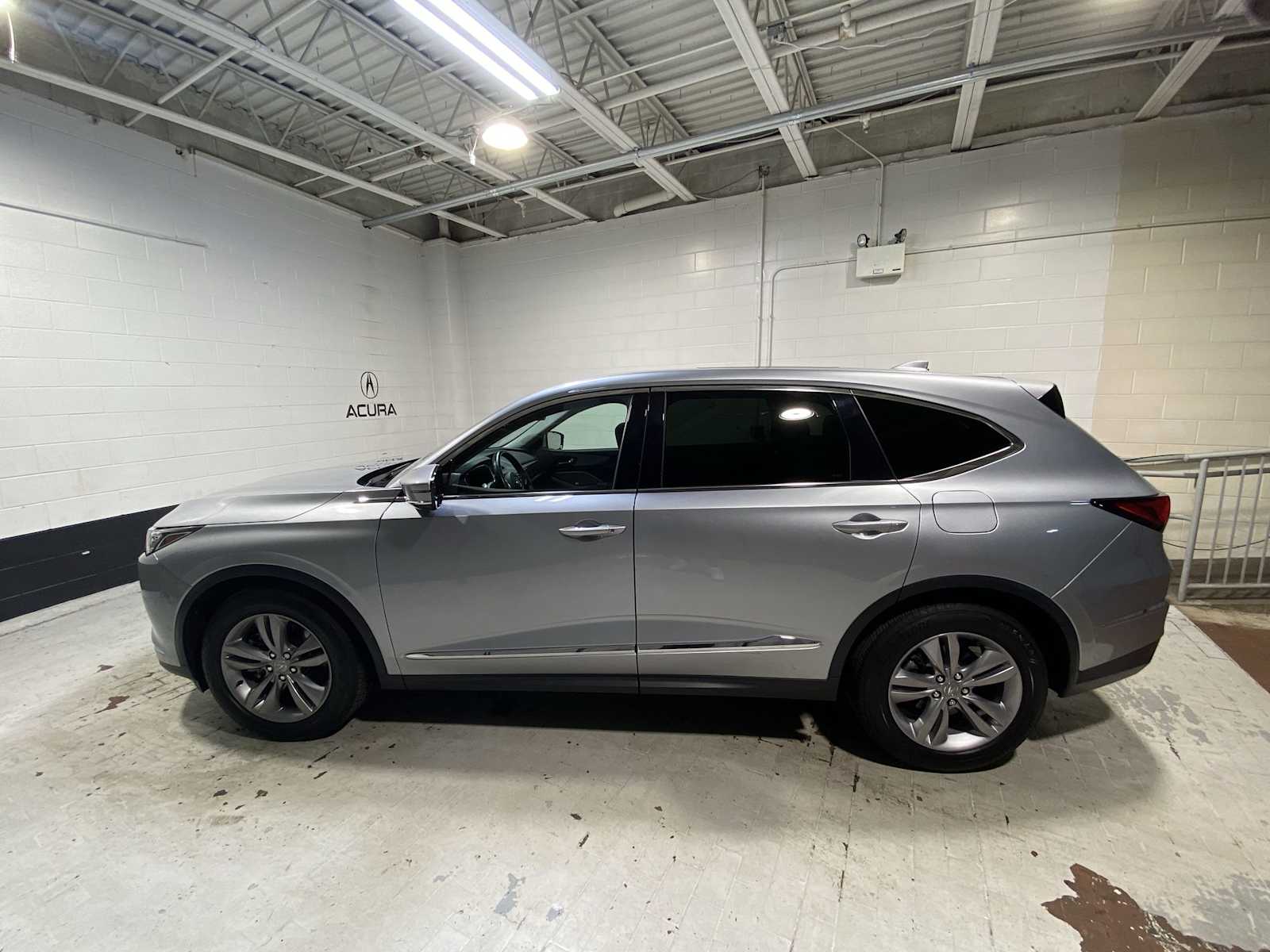 Thumbnail: 2024 Acura MDX - 3