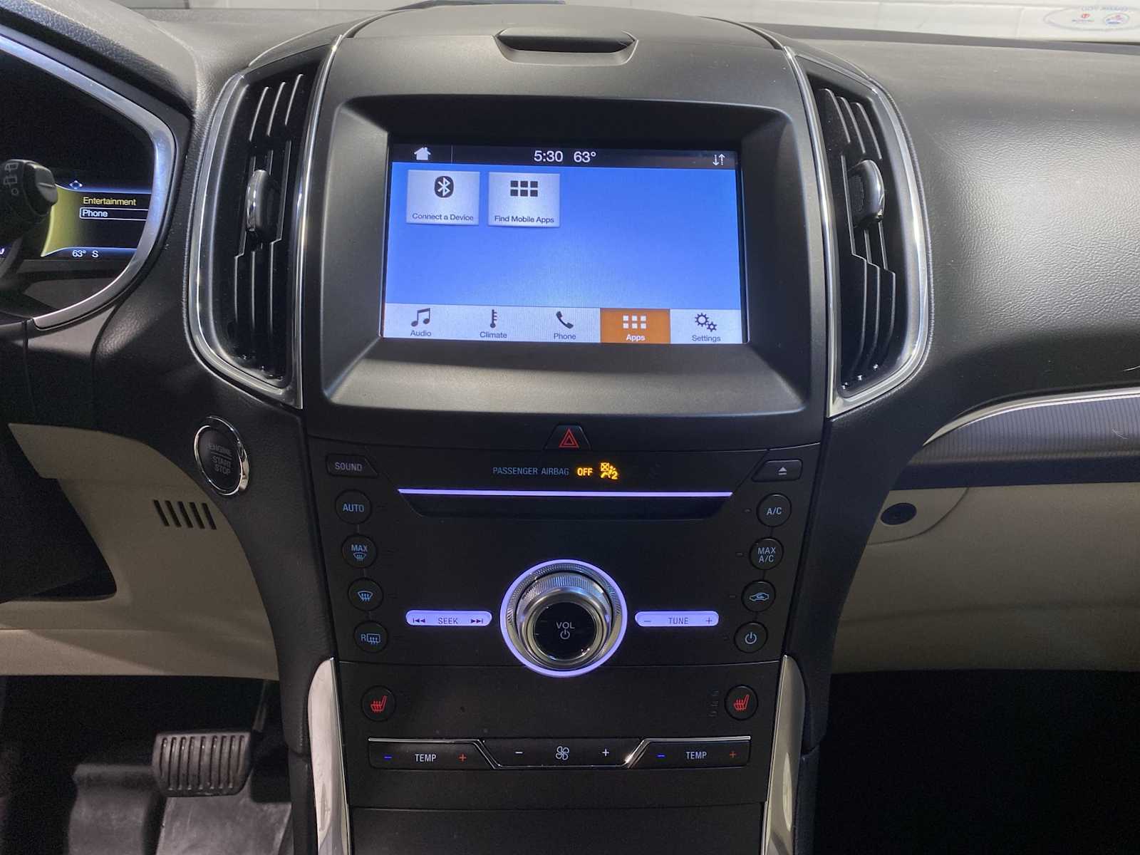 Thumbnail: 2019 Ford Edge - 16