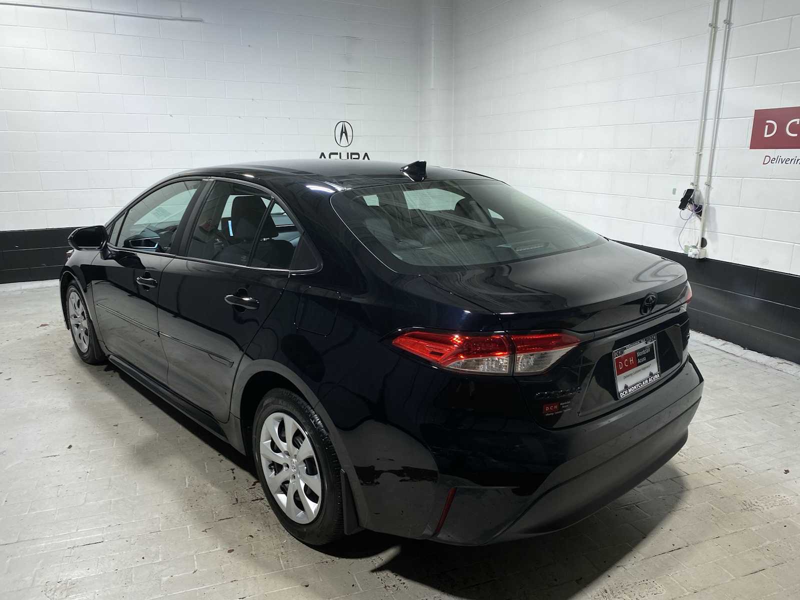 Thumbnail: 2023 Toyota Corolla - 4