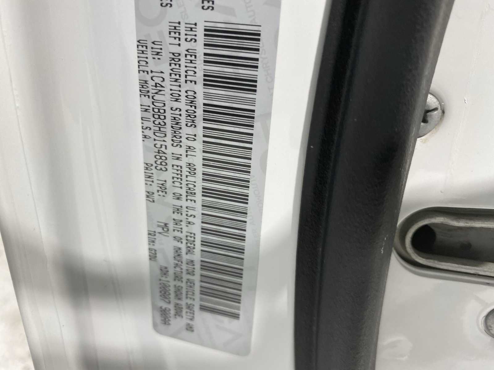 Thumbnail: 2017 Jeep Compass - 21