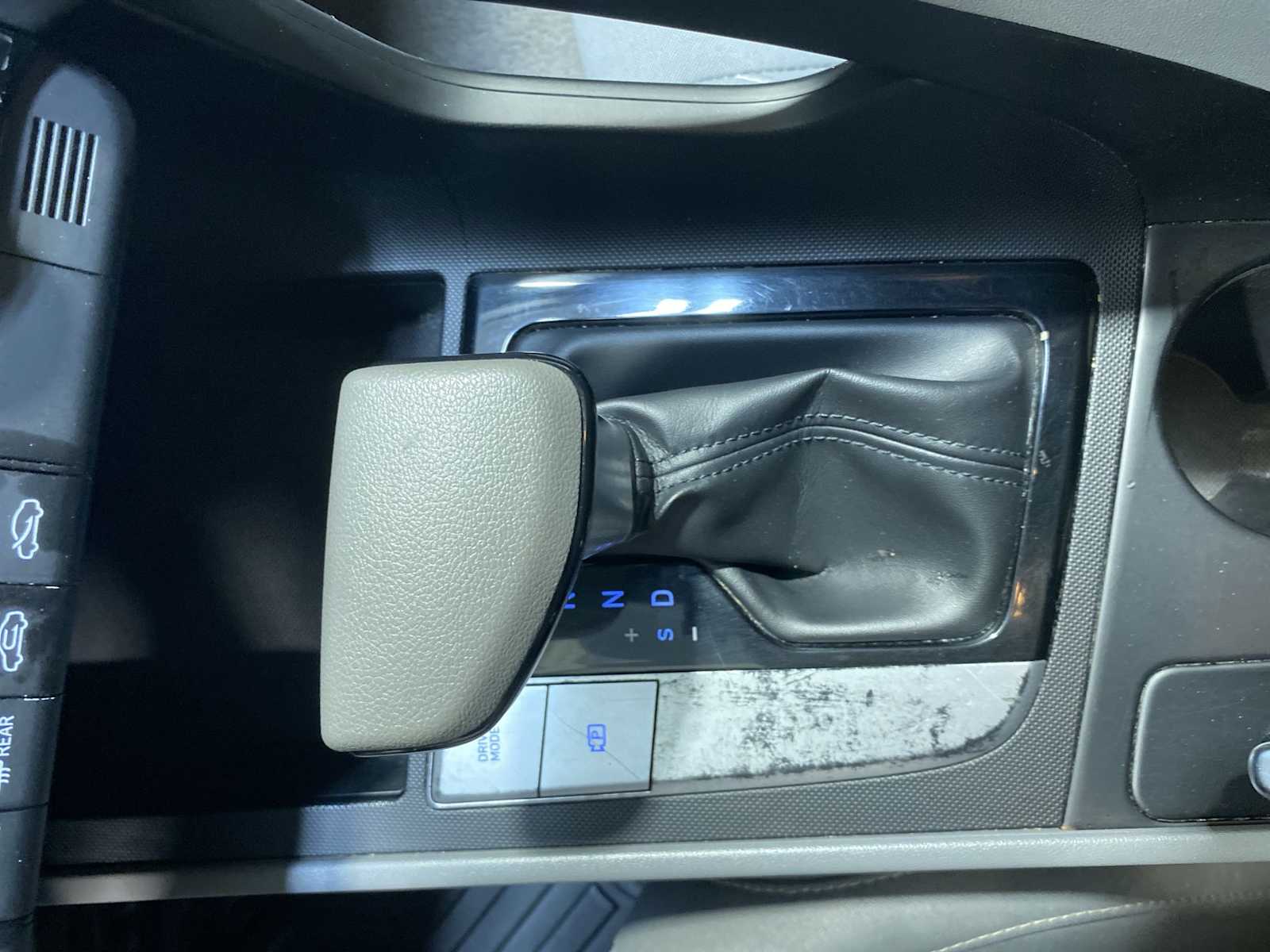Thumbnail: 2023 Hyundai Elantra - 17