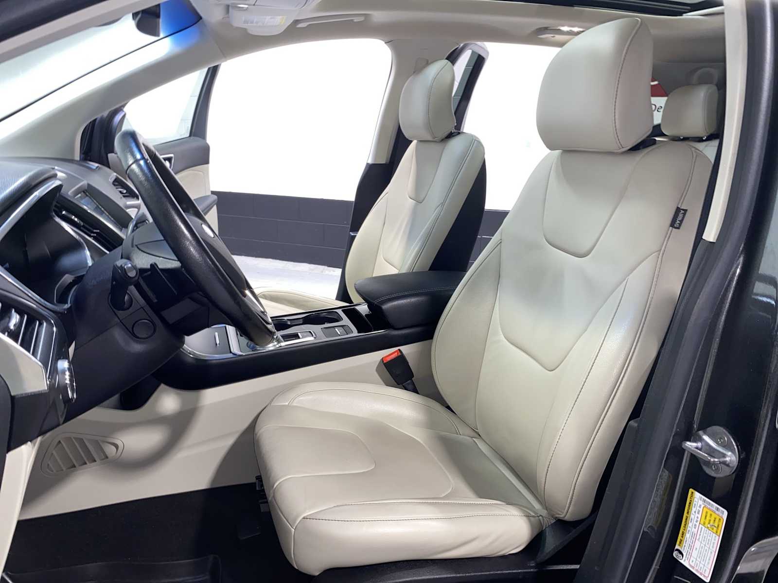 Thumbnail: 2019 Ford Edge - 11