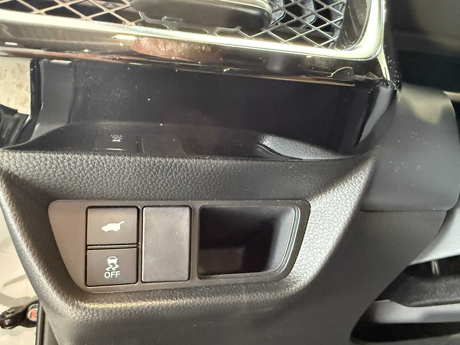 Thumbnail: 2025 Acura ADX - 24