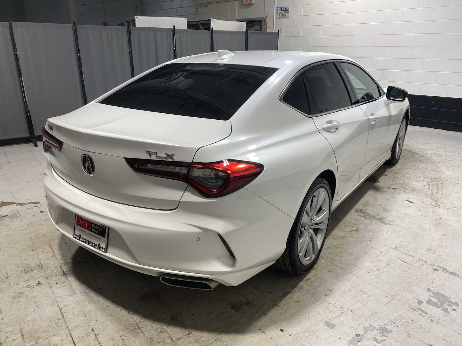 Thumbnail: 2023 Acura TLX - 26