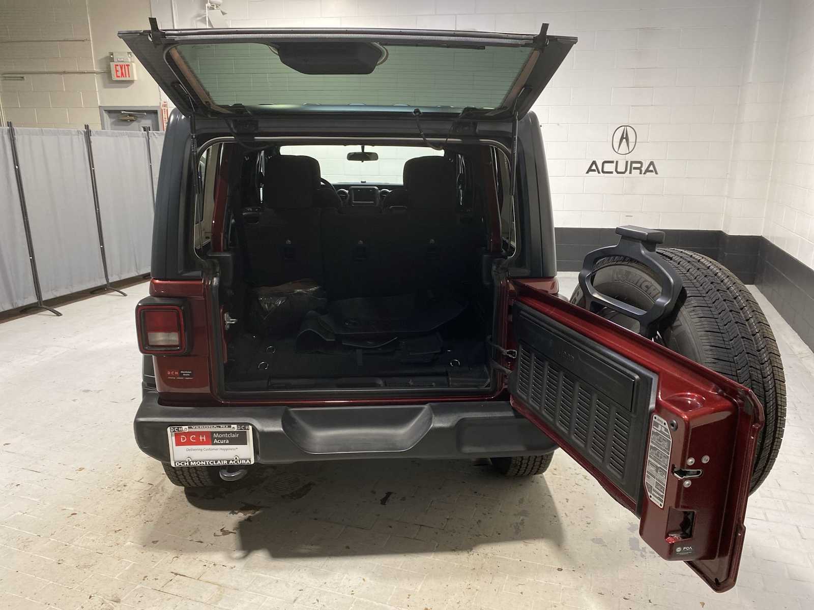 Thumbnail: 2021 Jeep Wrangler - 19