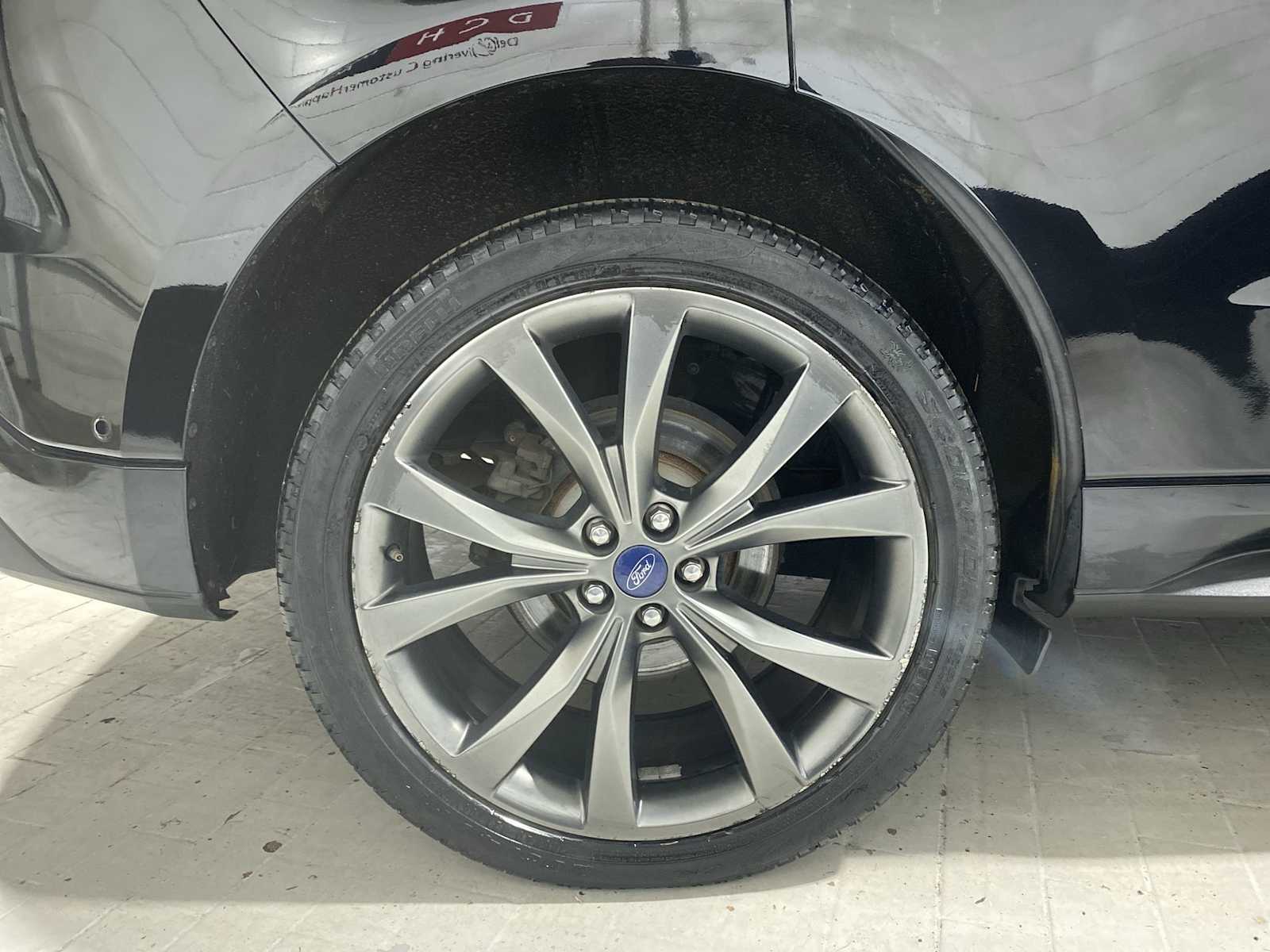 Thumbnail: 2018 Ford Edge - 8