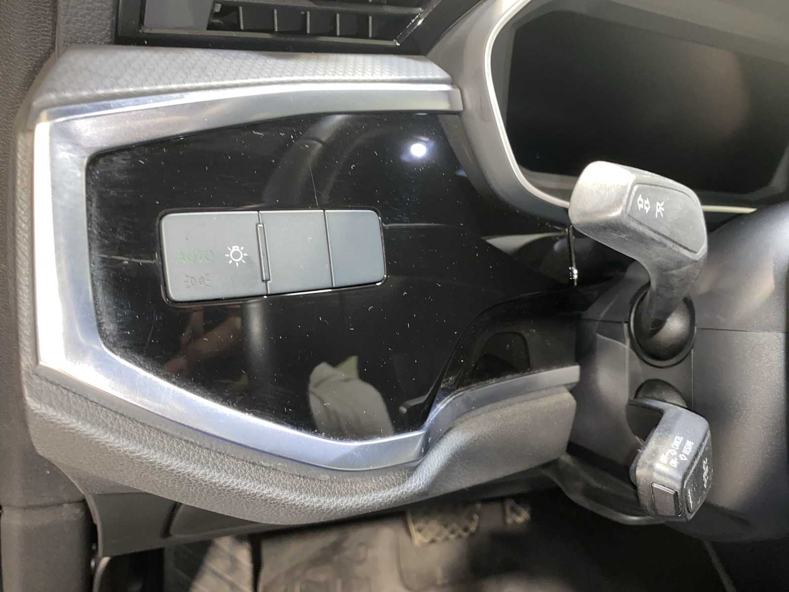 Thumbnail: 2019 Audi Q3 - 23