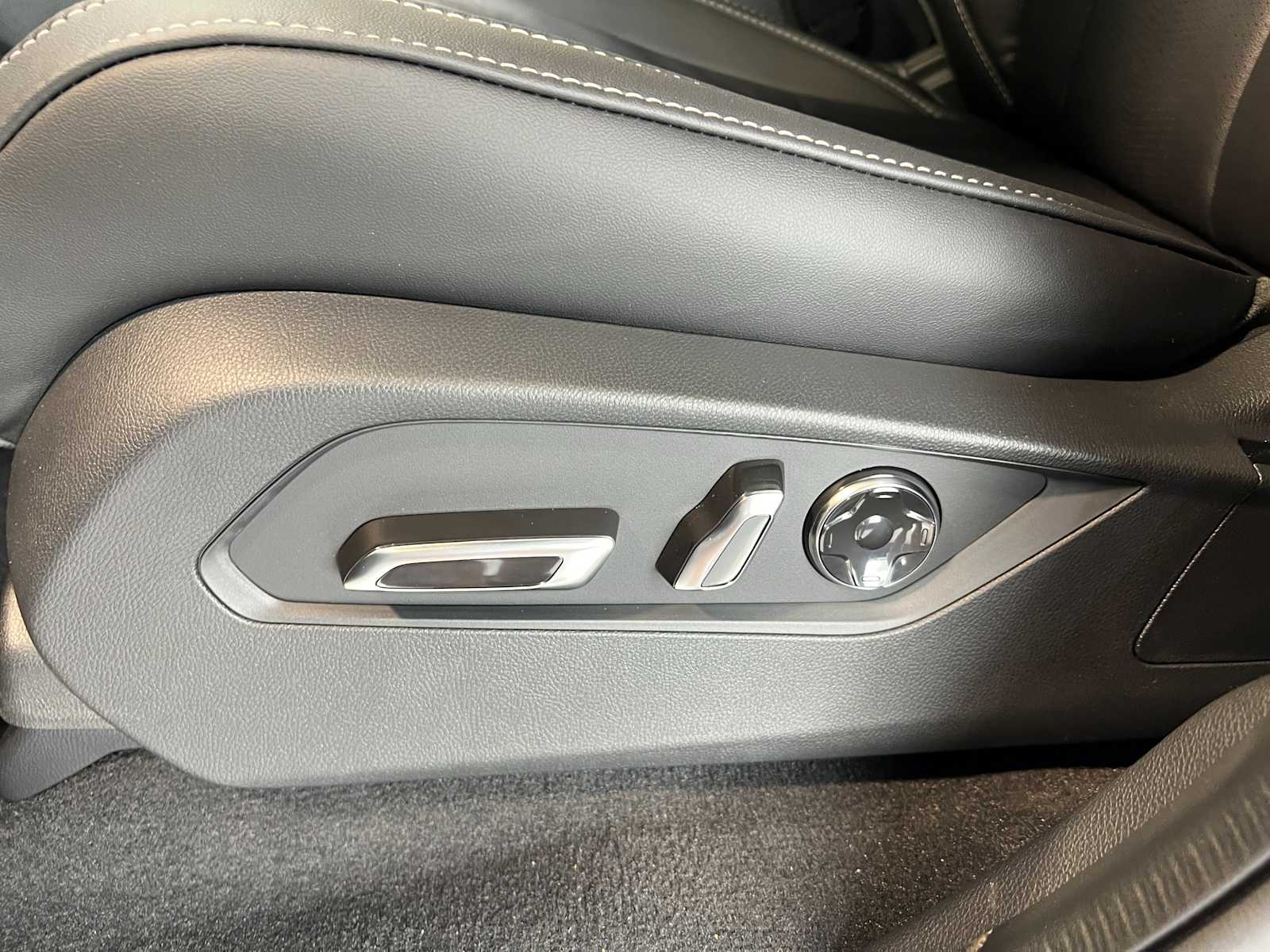 Thumbnail: 2026 Acura MDX - 18