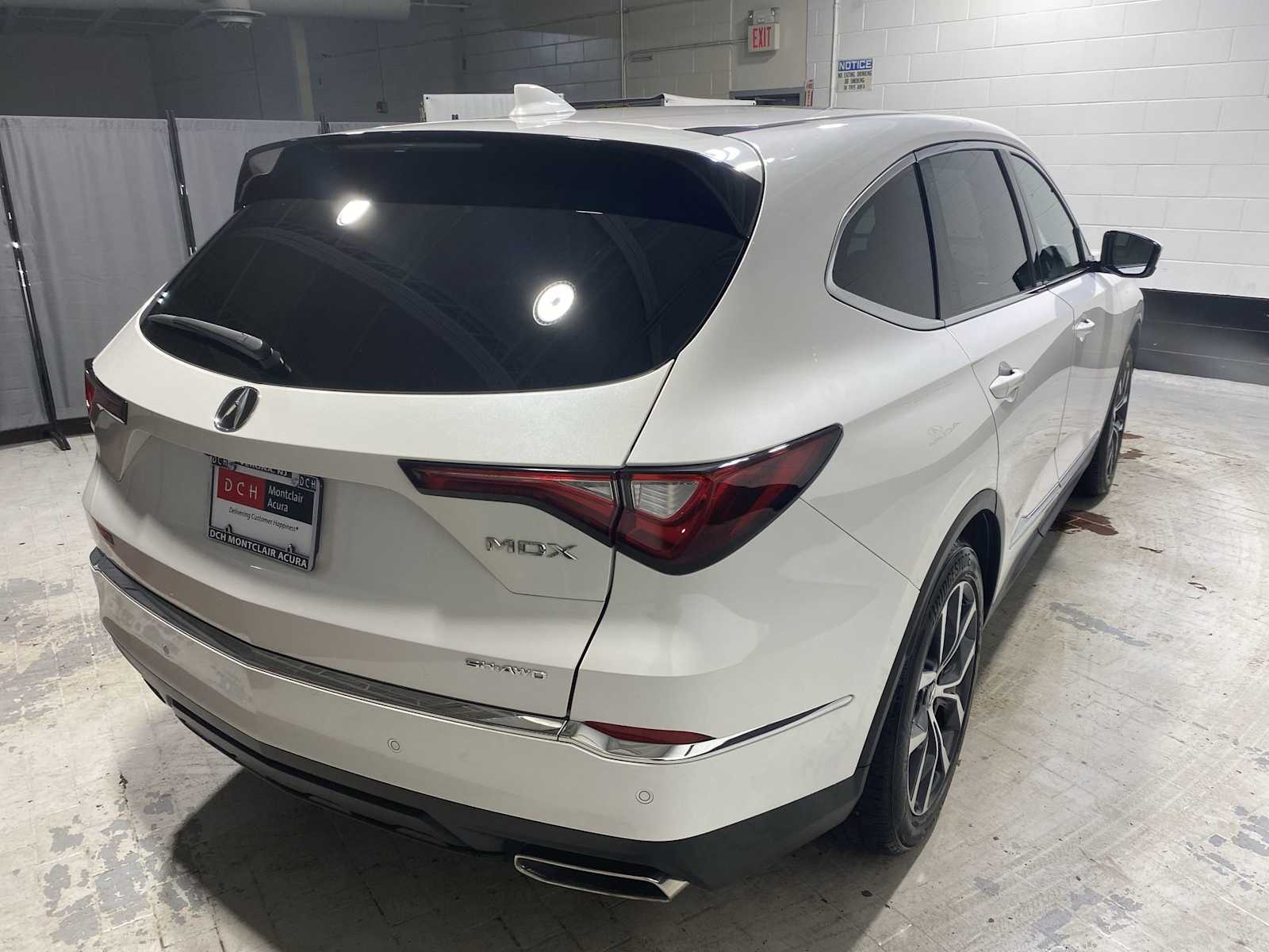 Thumbnail: 2023 Acura MDX - 26