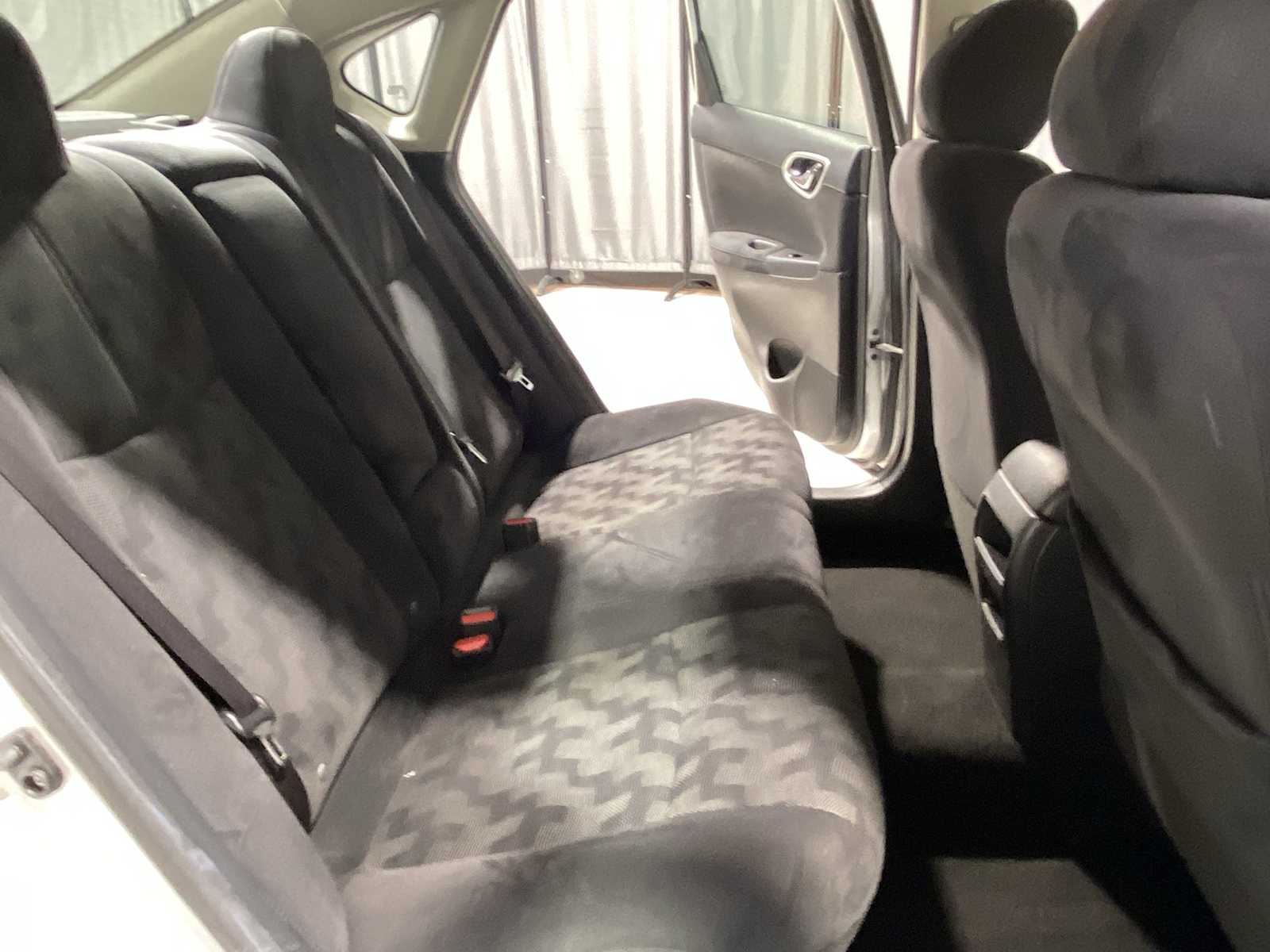 Thumbnail: 2013 Nissan Sentra - 13