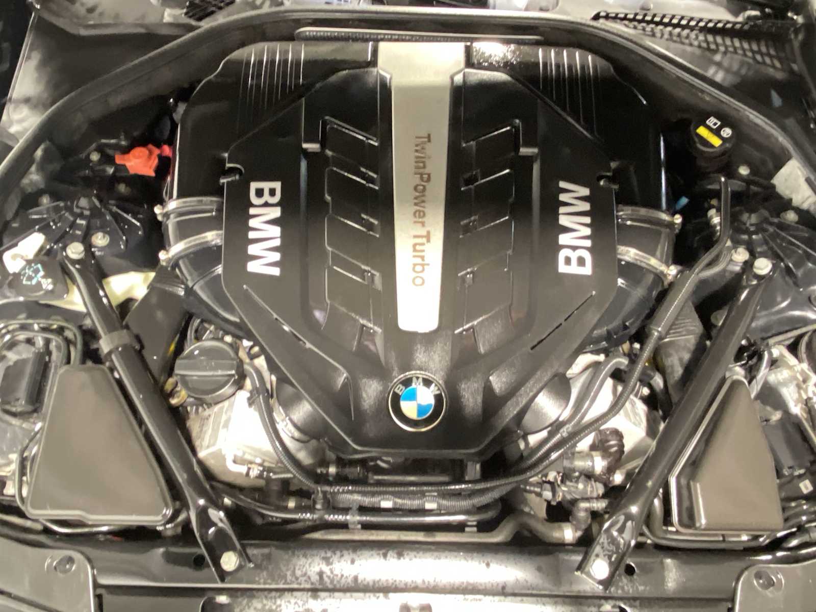 Thumbnail: 2016 BMW 5 Series - 9