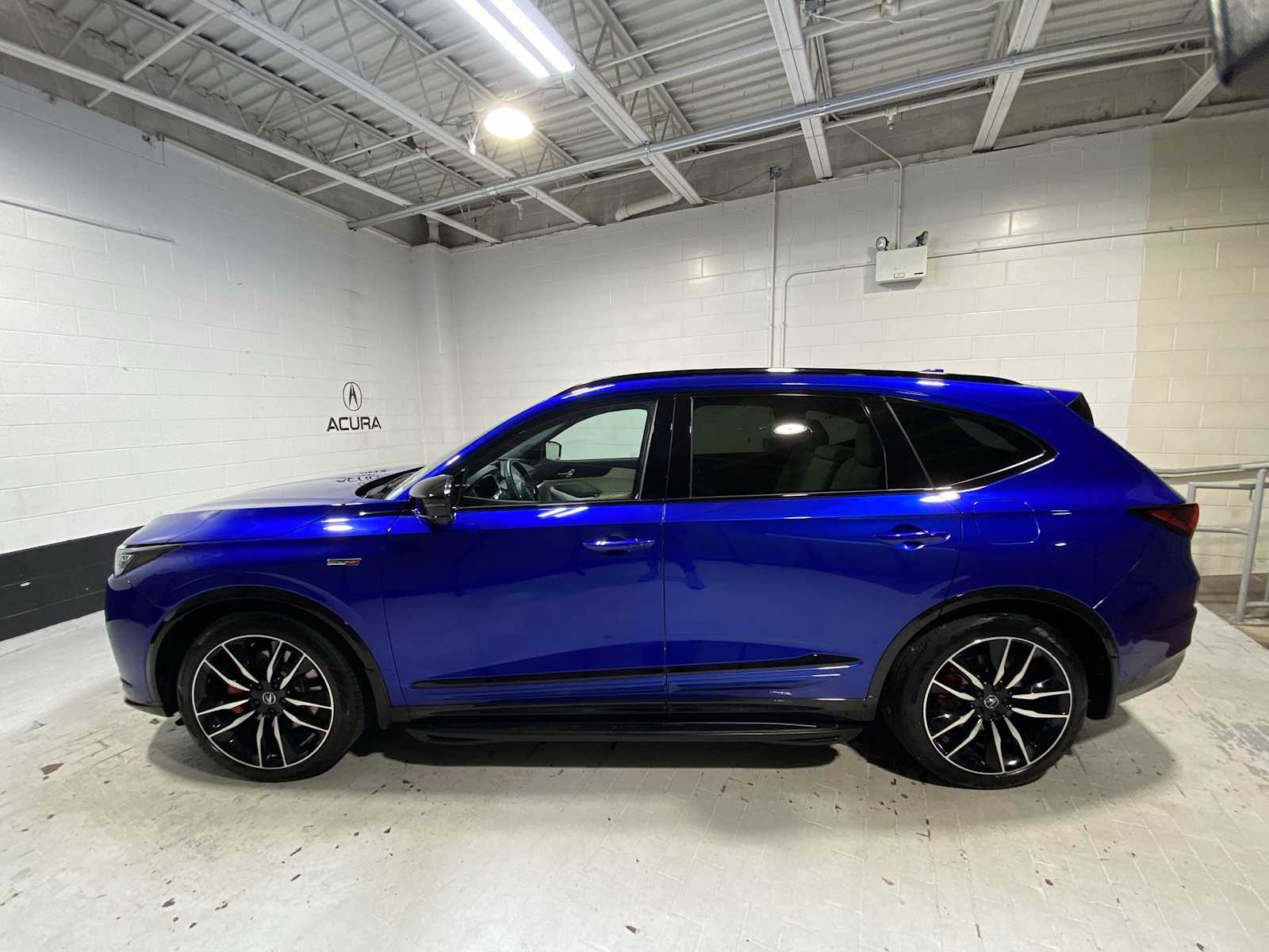 Thumbnail: 2023 Acura MDX - 3