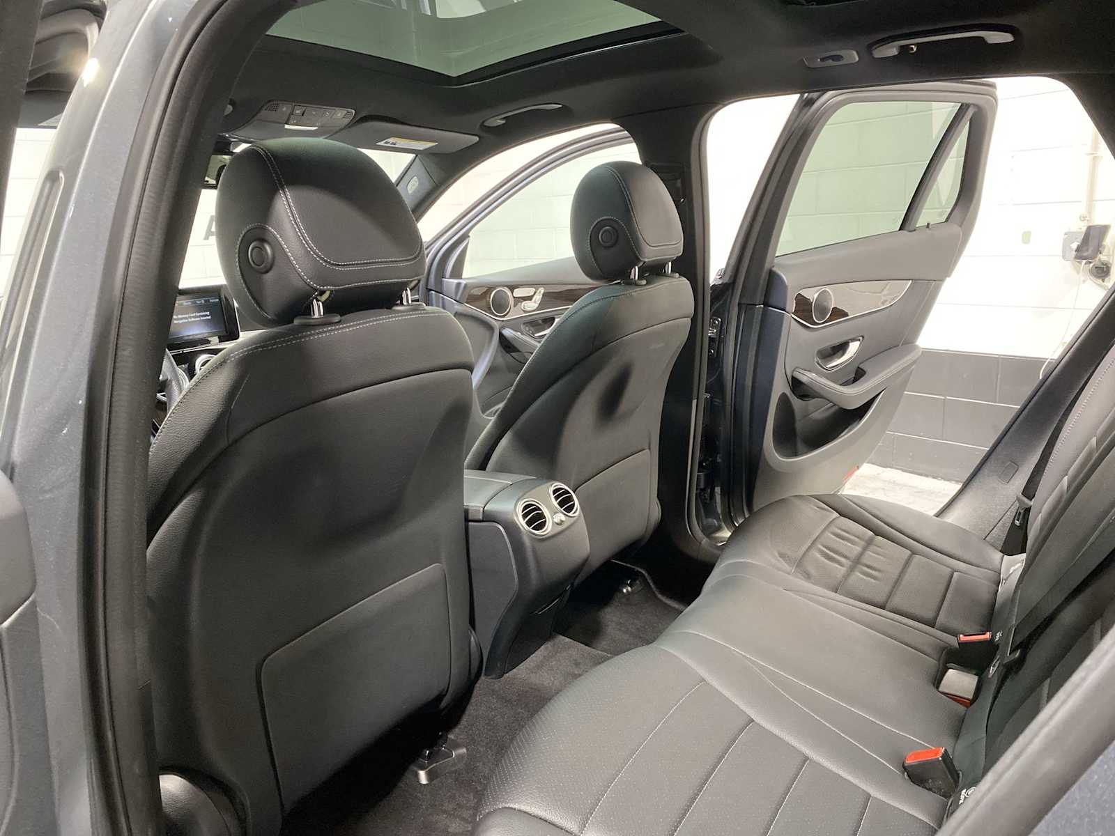 Thumbnail: 2019 Mercedes-Benz GLC - 12