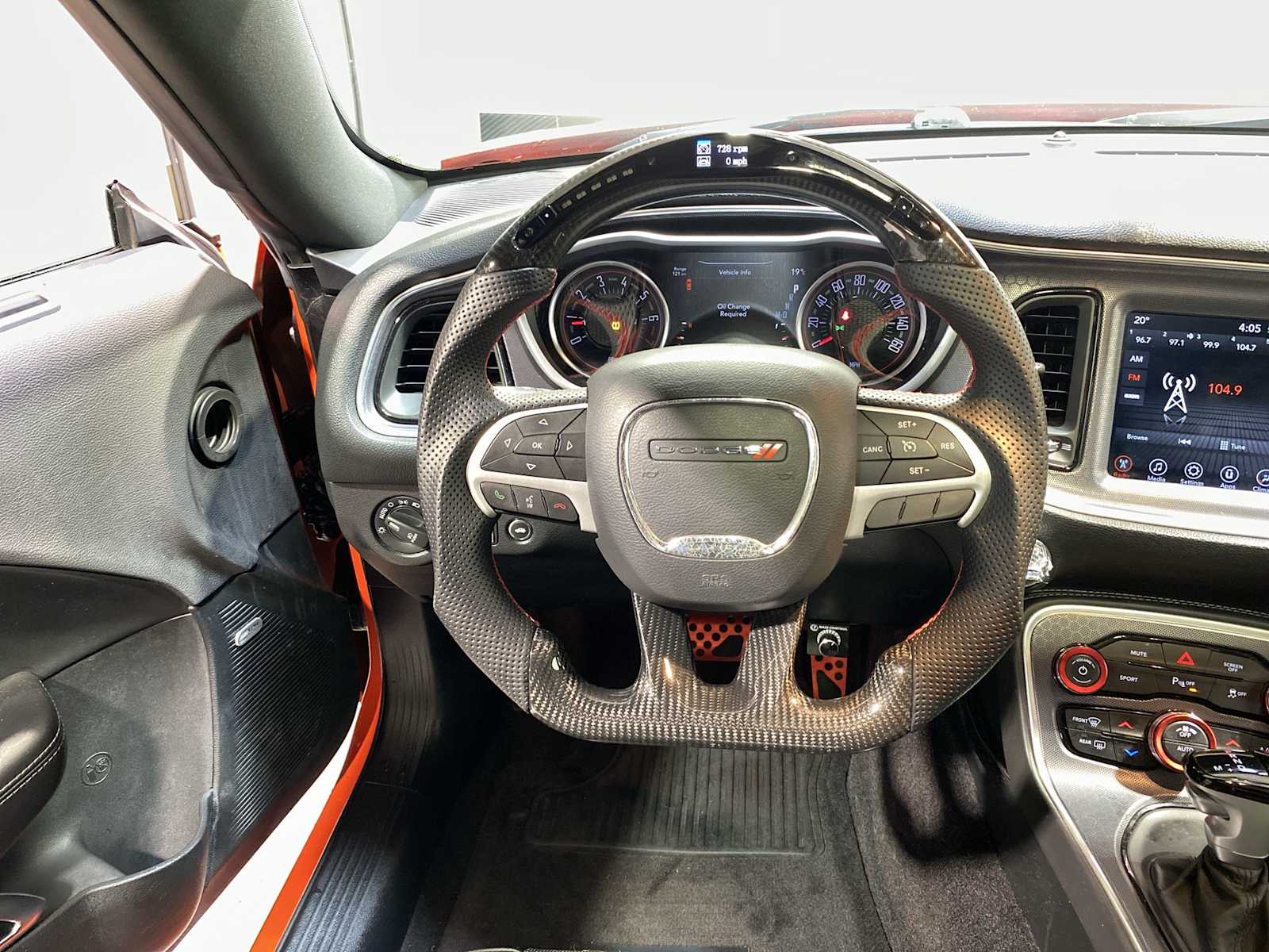 2017 Dodge Challenger SXT 15
