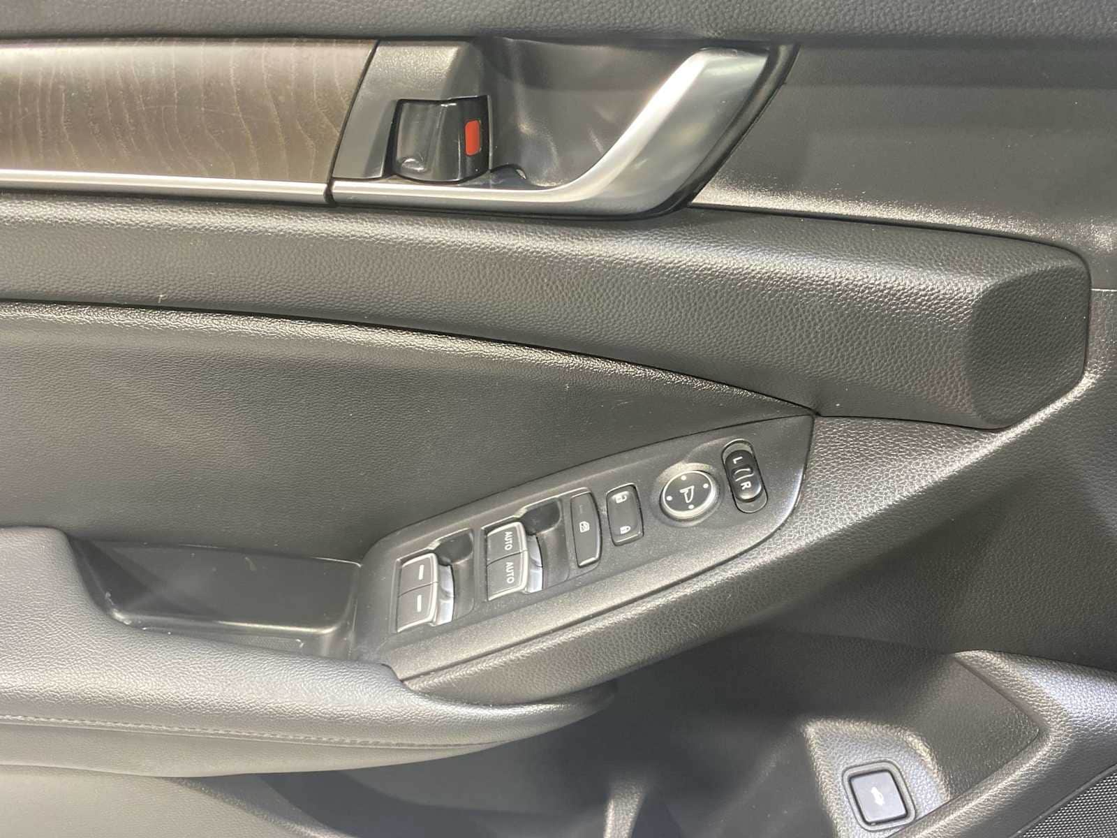 Thumbnail: 2019 Honda Accord - 23