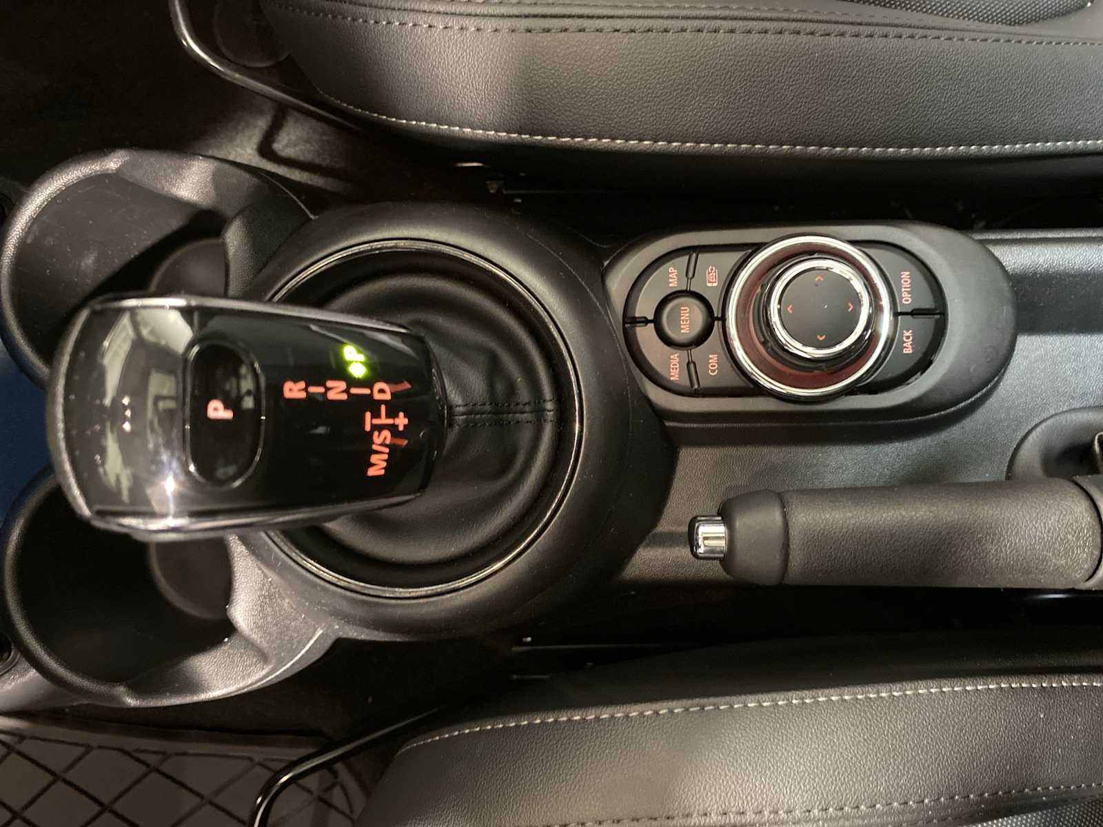 Thumbnail: 2023 MINI Cooper Hardtop - 17