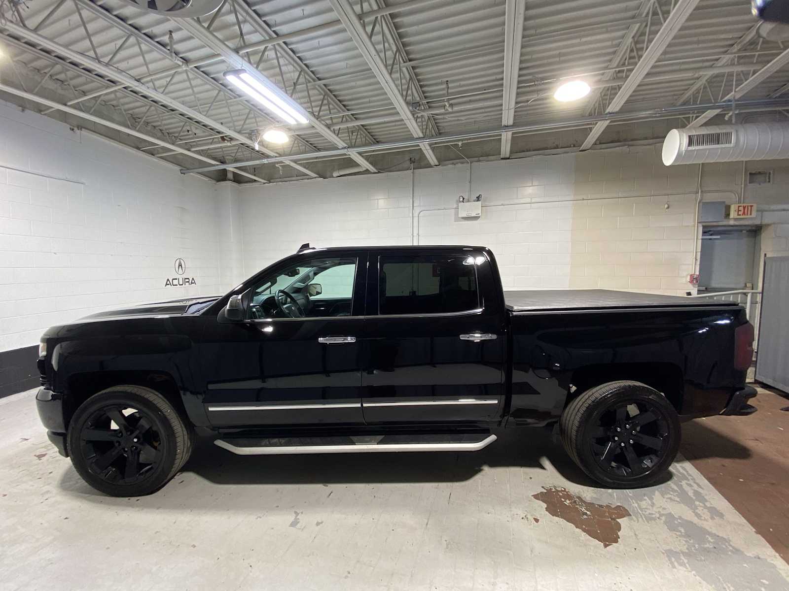 Thumbnail: 2018 Chevrolet Silverado 1500 - 3