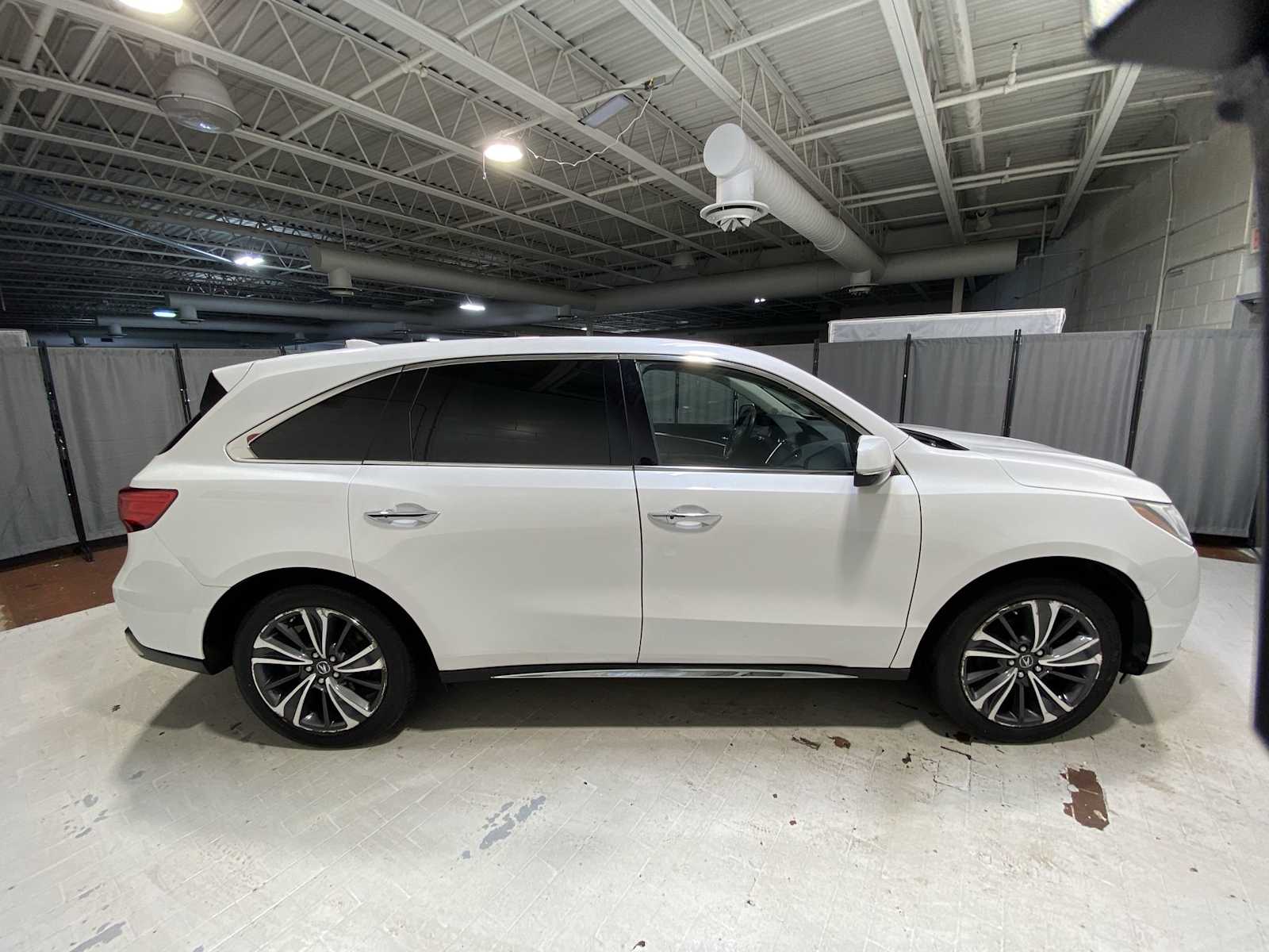 Thumbnail: 2020 Acura MDX - 26