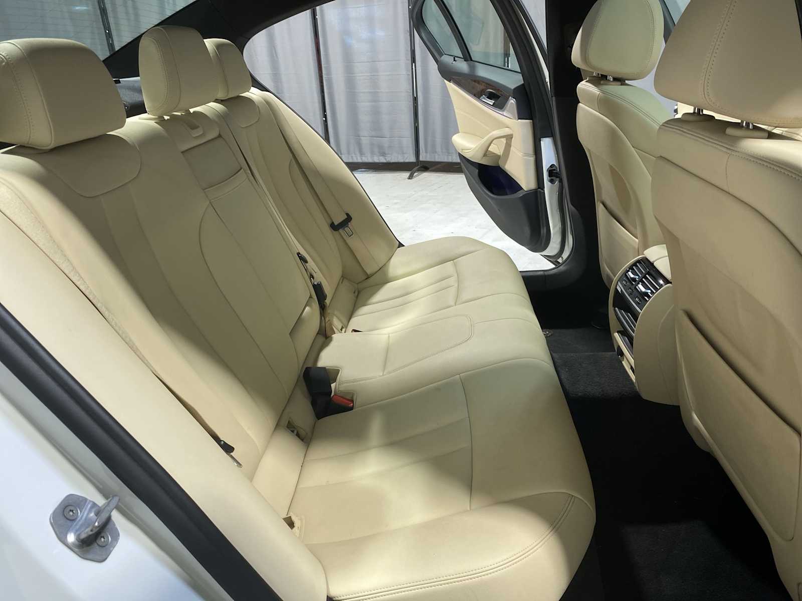 Thumbnail: 2020 BMW 5 Series - 13