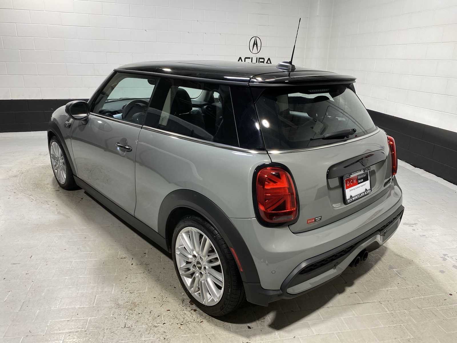 Thumbnail: 2023 MINI Cooper Hardtop - 4