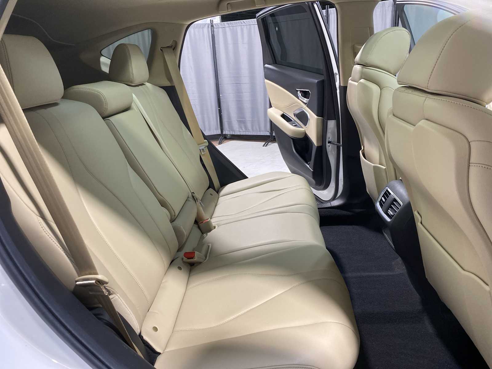 Thumbnail: 2023 Acura RDX - 13