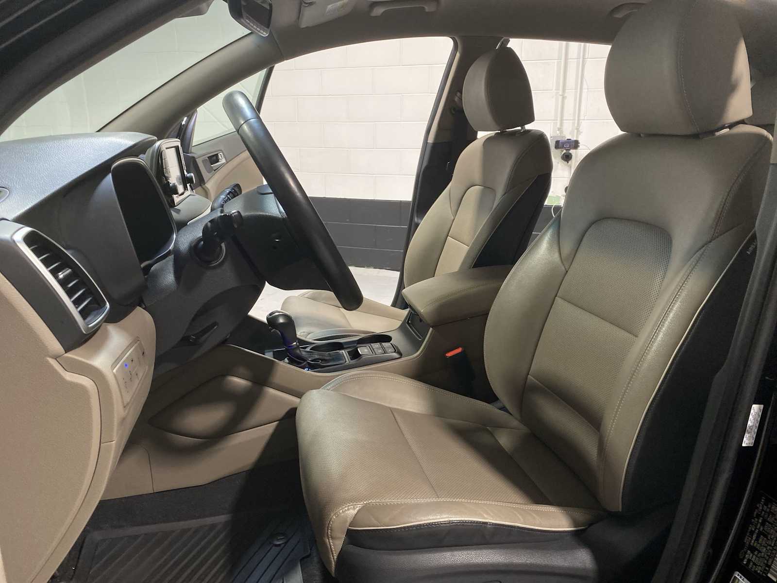 Thumbnail: 2020 Hyundai Tucson - 11