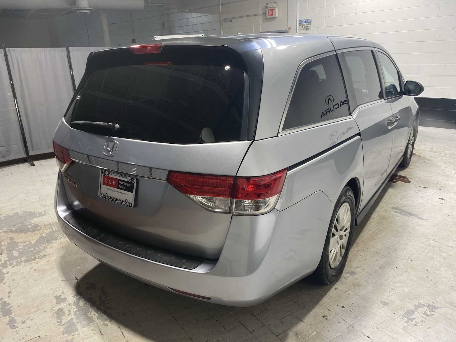 Thumbnail: 2016 Honda Odyssey - 26