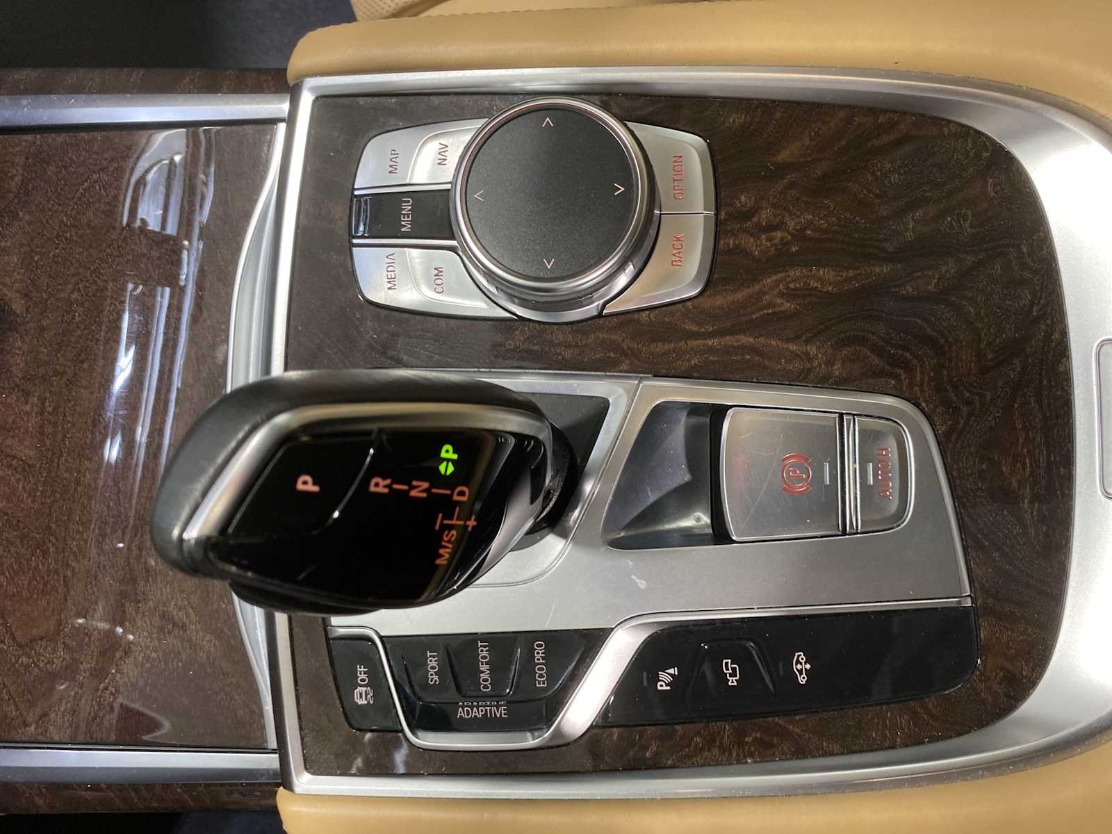 Thumbnail: 2016 BMW 7 Series - 17