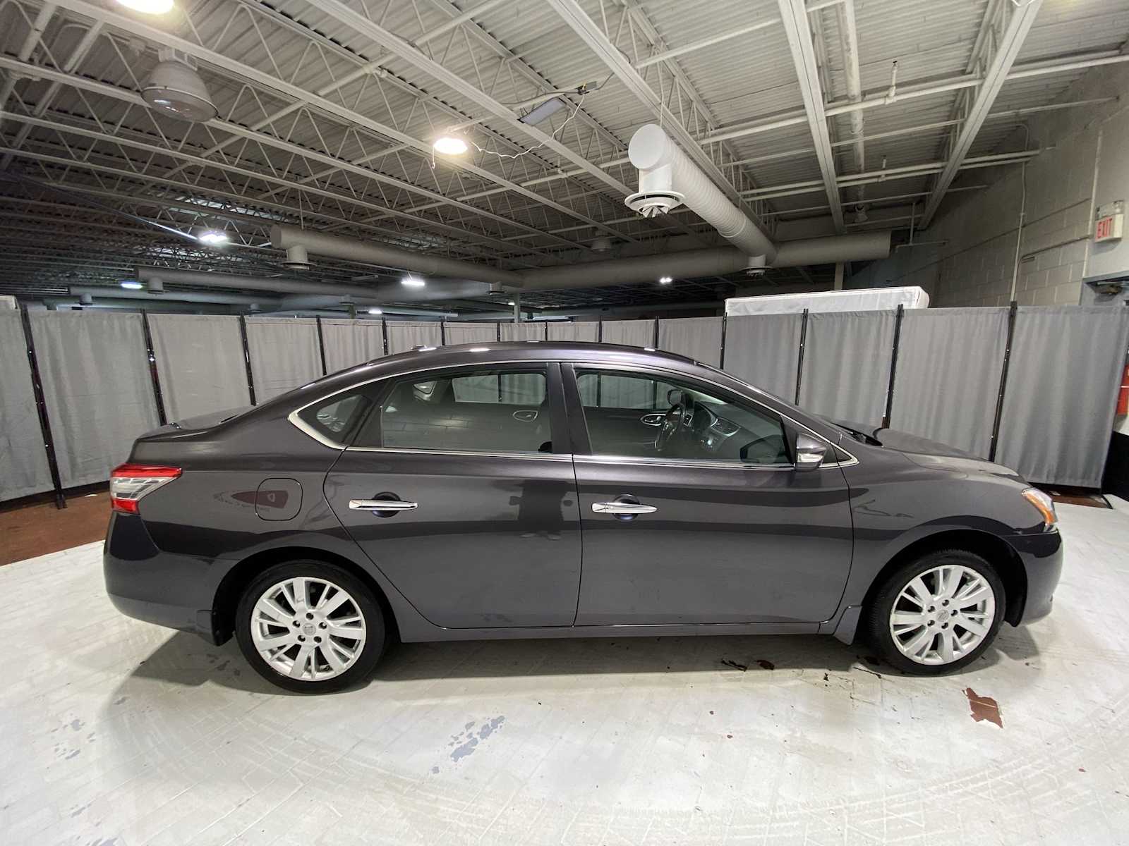2014 Nissan Sentra SL 27