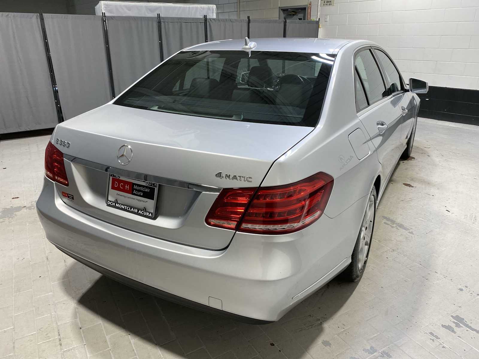 Thumbnail: 2014 Mercedes-Benz E-Class - 26
