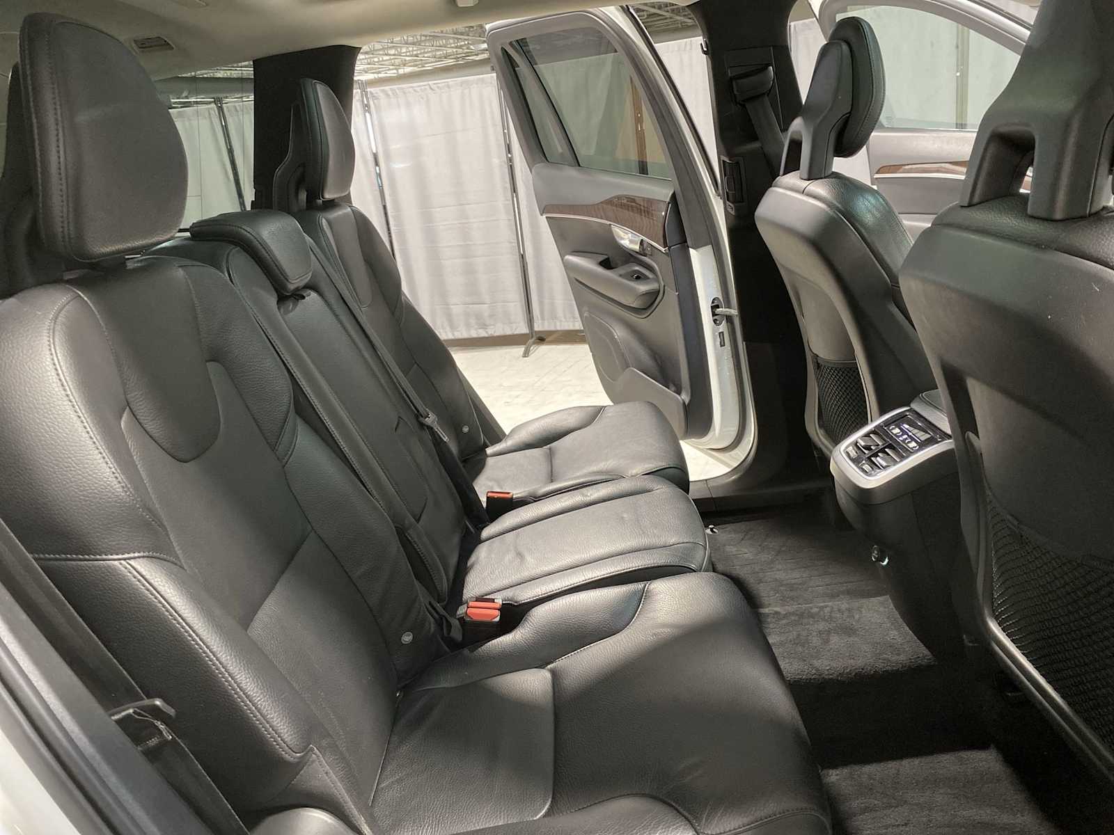 Thumbnail: 2017 Volvo XC90 - 13