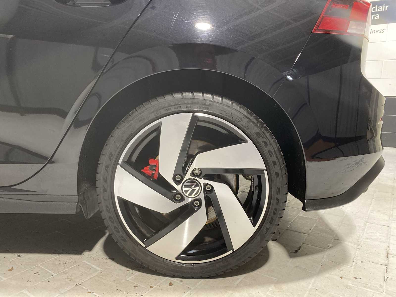 Thumbnail: 2022 Volkswagen Golf - 8