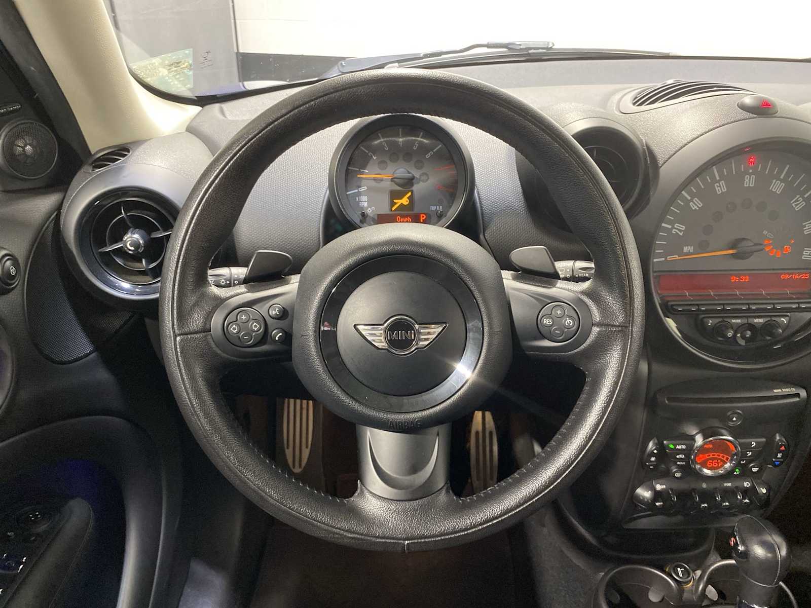 Thumbnail: 2016 MINI Cooper Countryman - 15