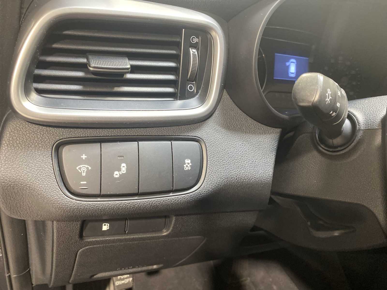 Thumbnail: 2019 Kia Sorento - 24