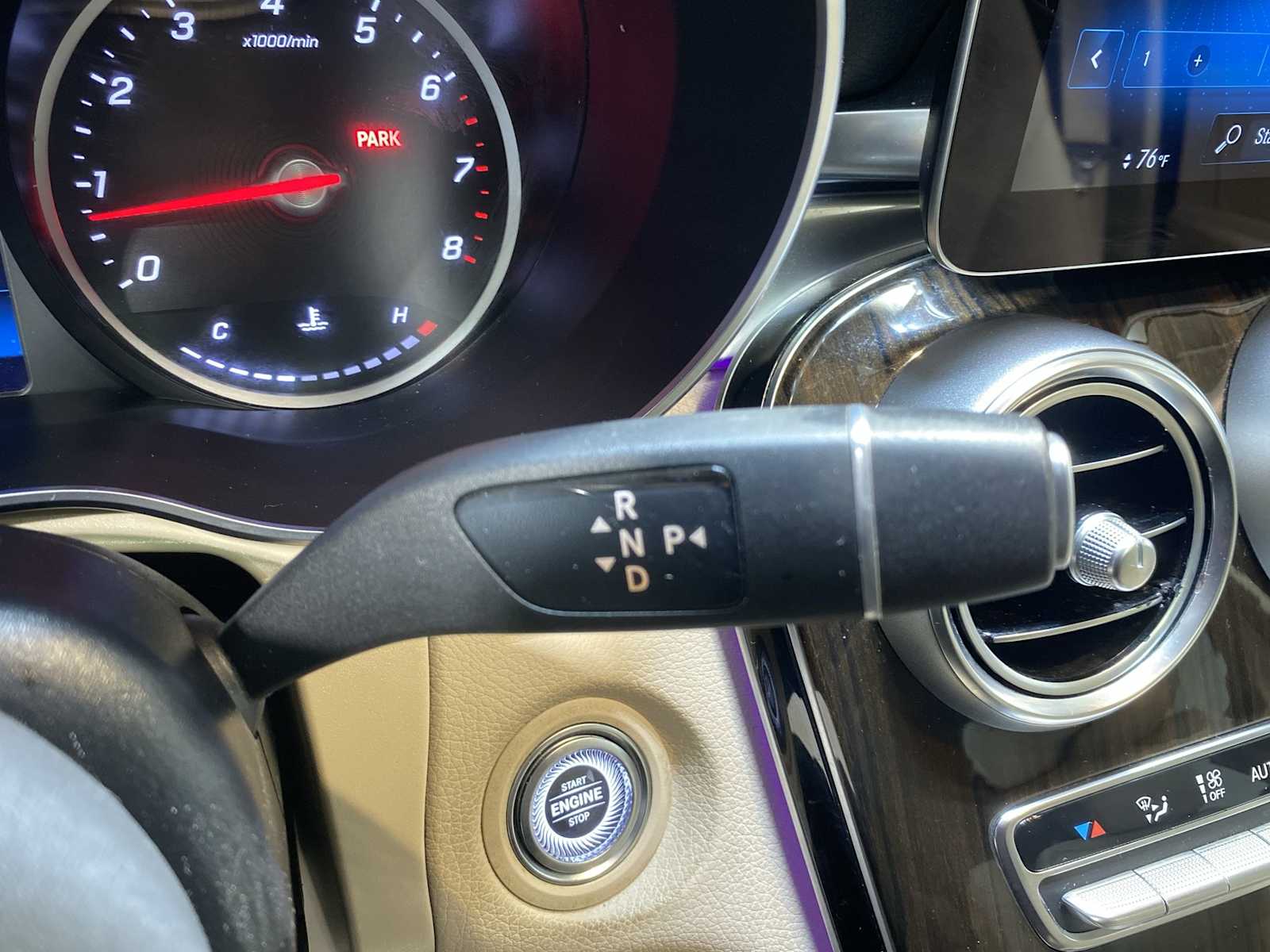 Thumbnail: 2022 Mercedes-Benz GLC - 17