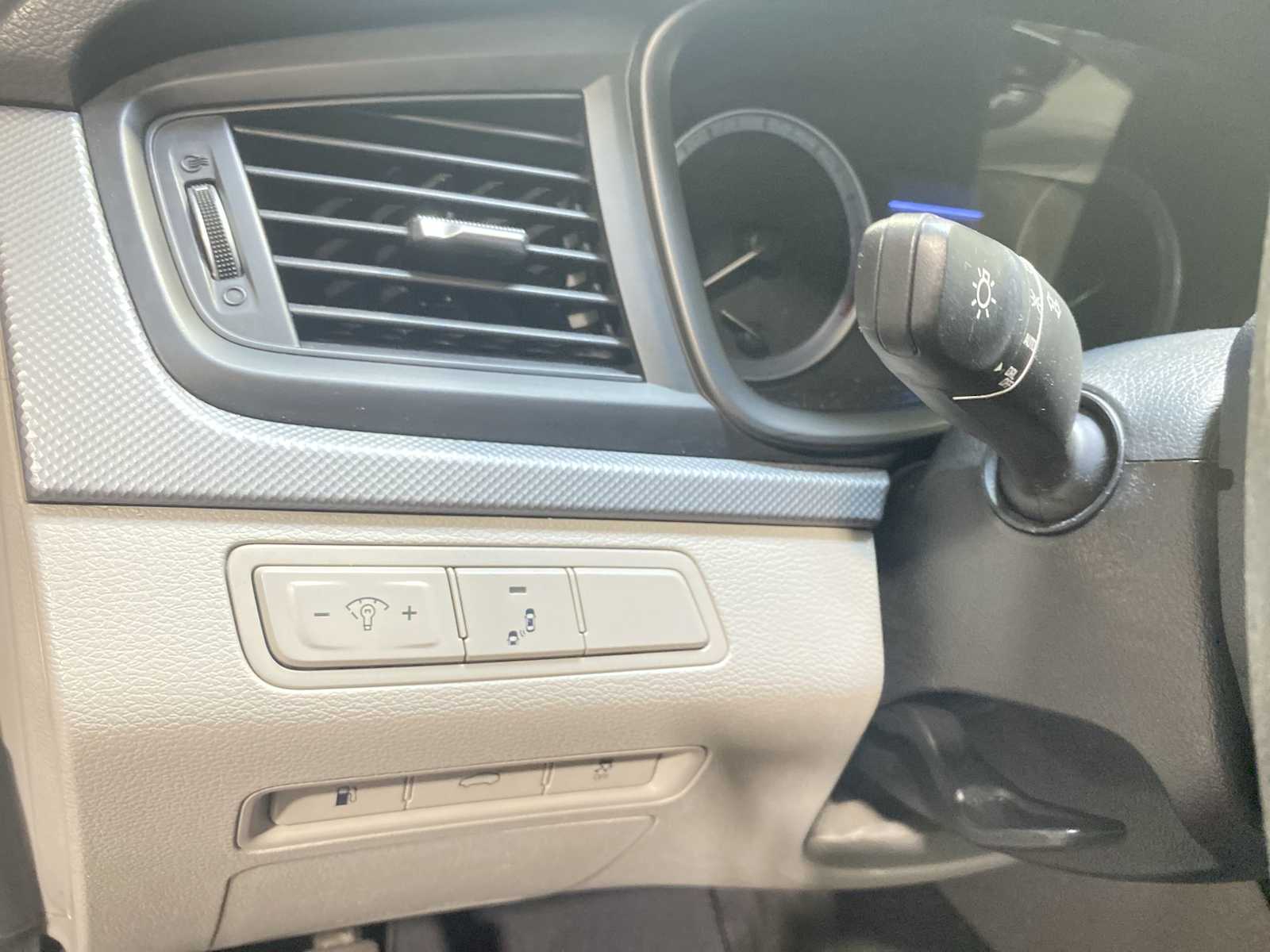 Thumbnail: 2018 Hyundai Sonata - 24